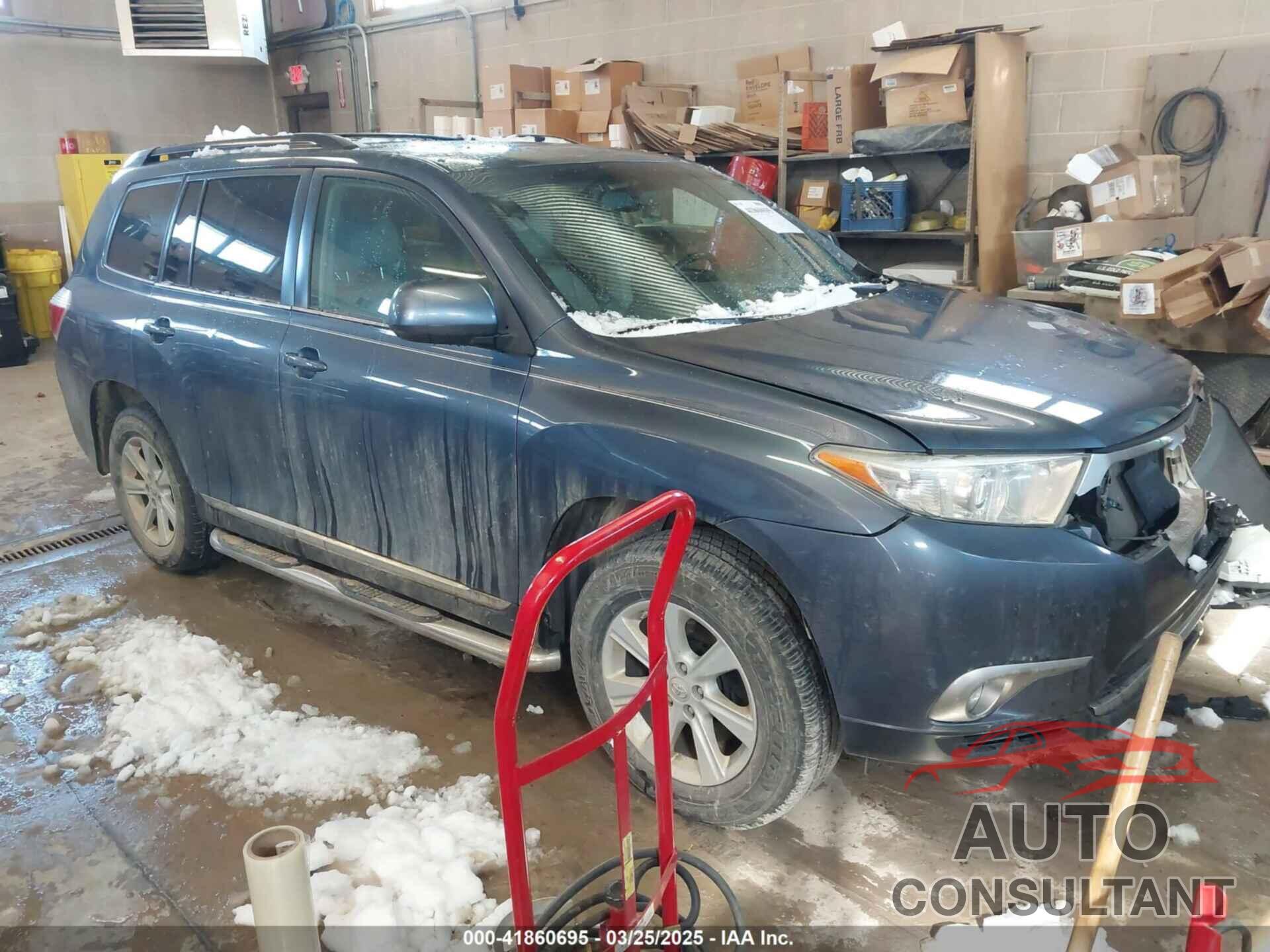 TOYOTA HIGHLANDER 2013 - 5TDBK3EH0DS242048