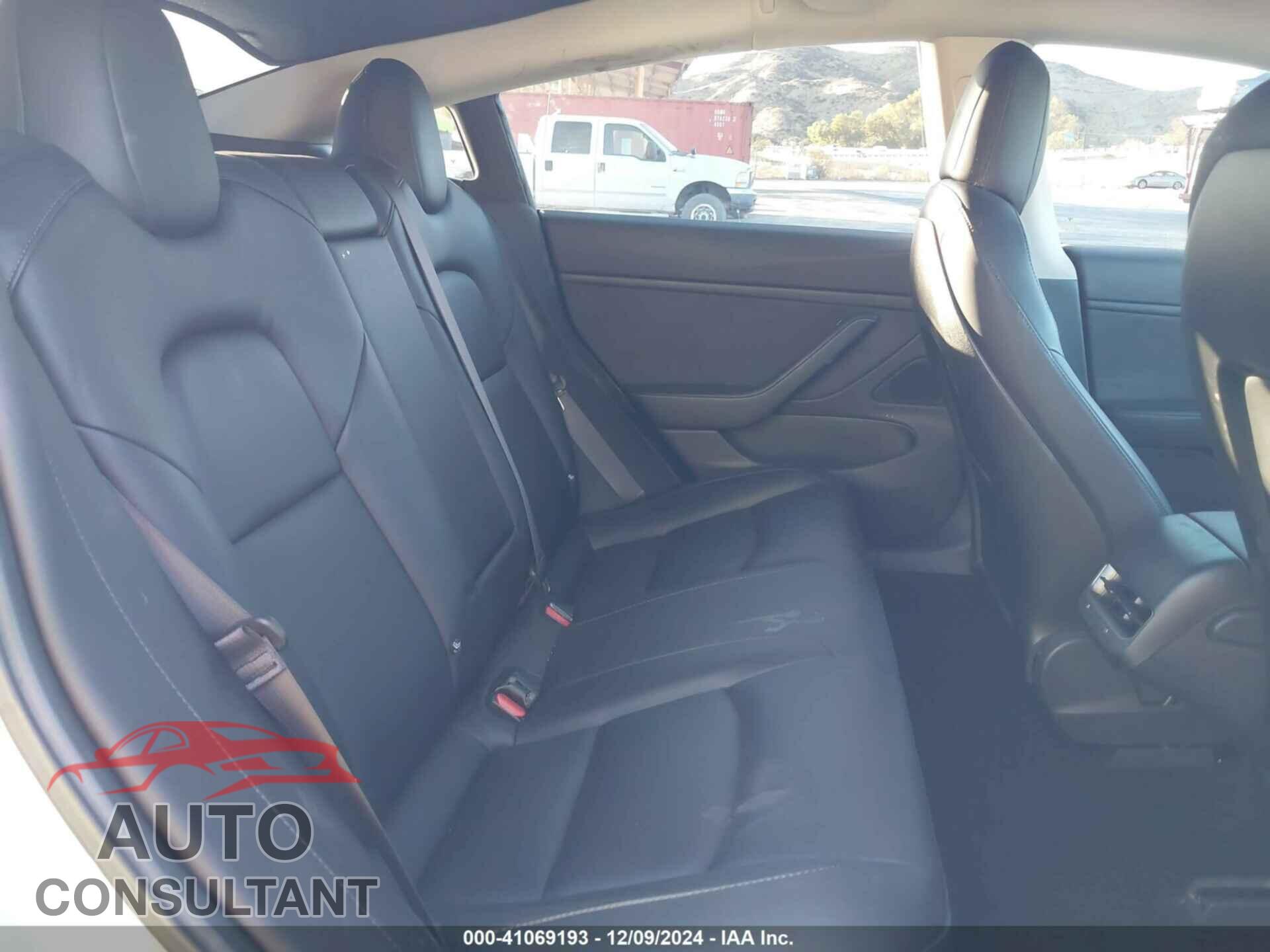 TESLA MODEL 3 2018 - 5YJ3E1EA4JF039067