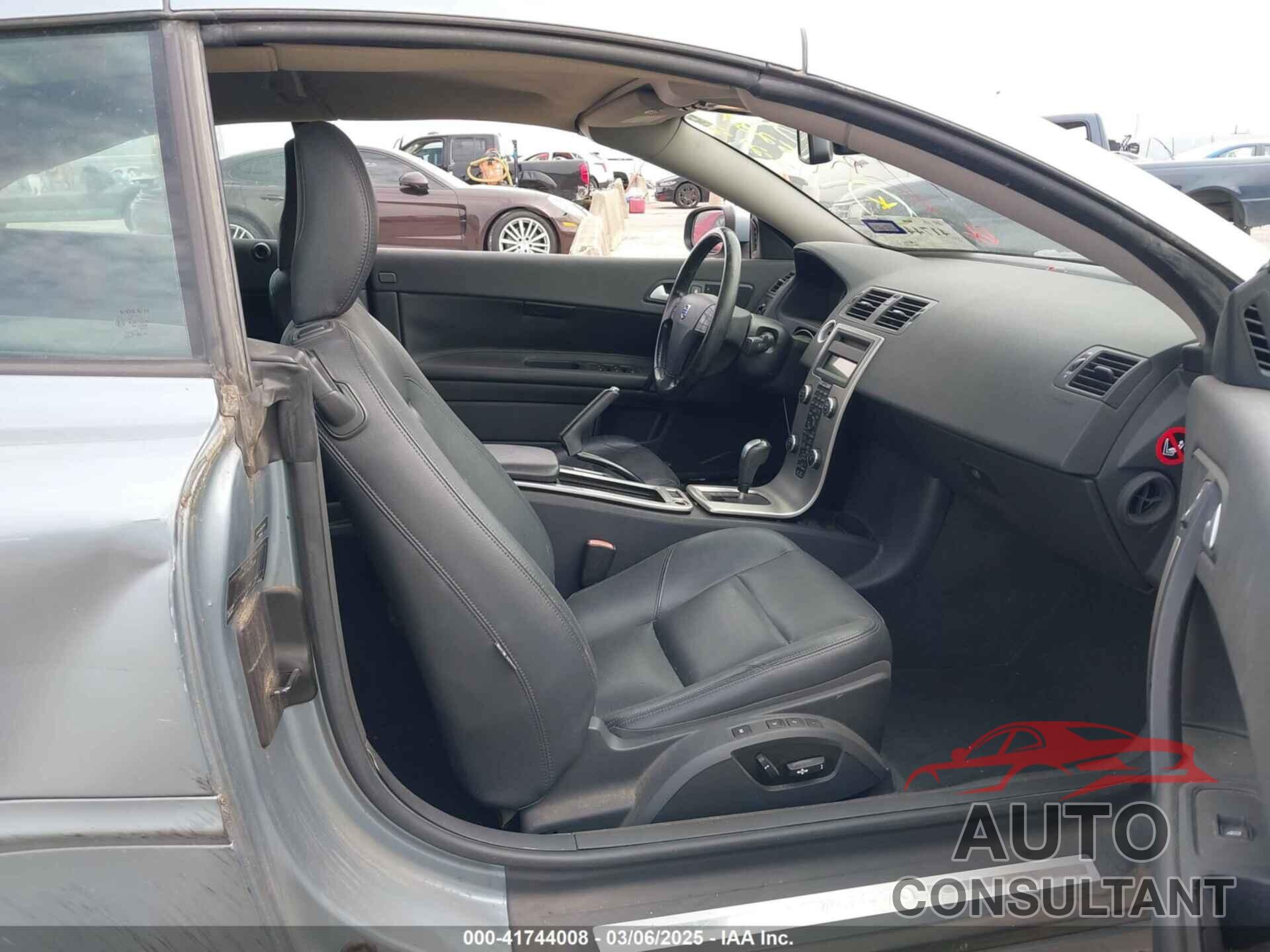 VOLVO C70 2009 - YV1MC67289J078398