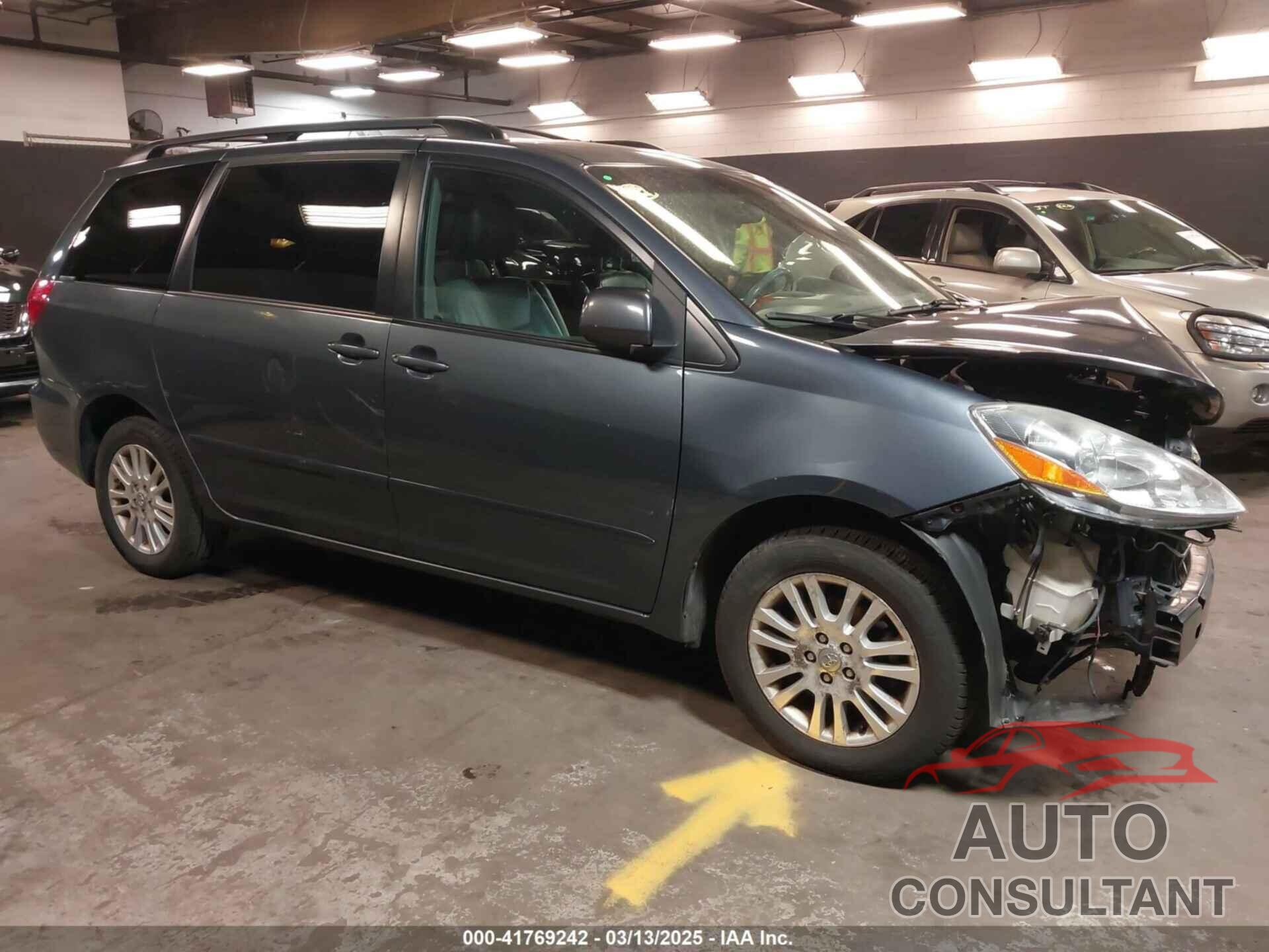 TOYOTA SIENNA 2009 - 5TDBK22C29S023621