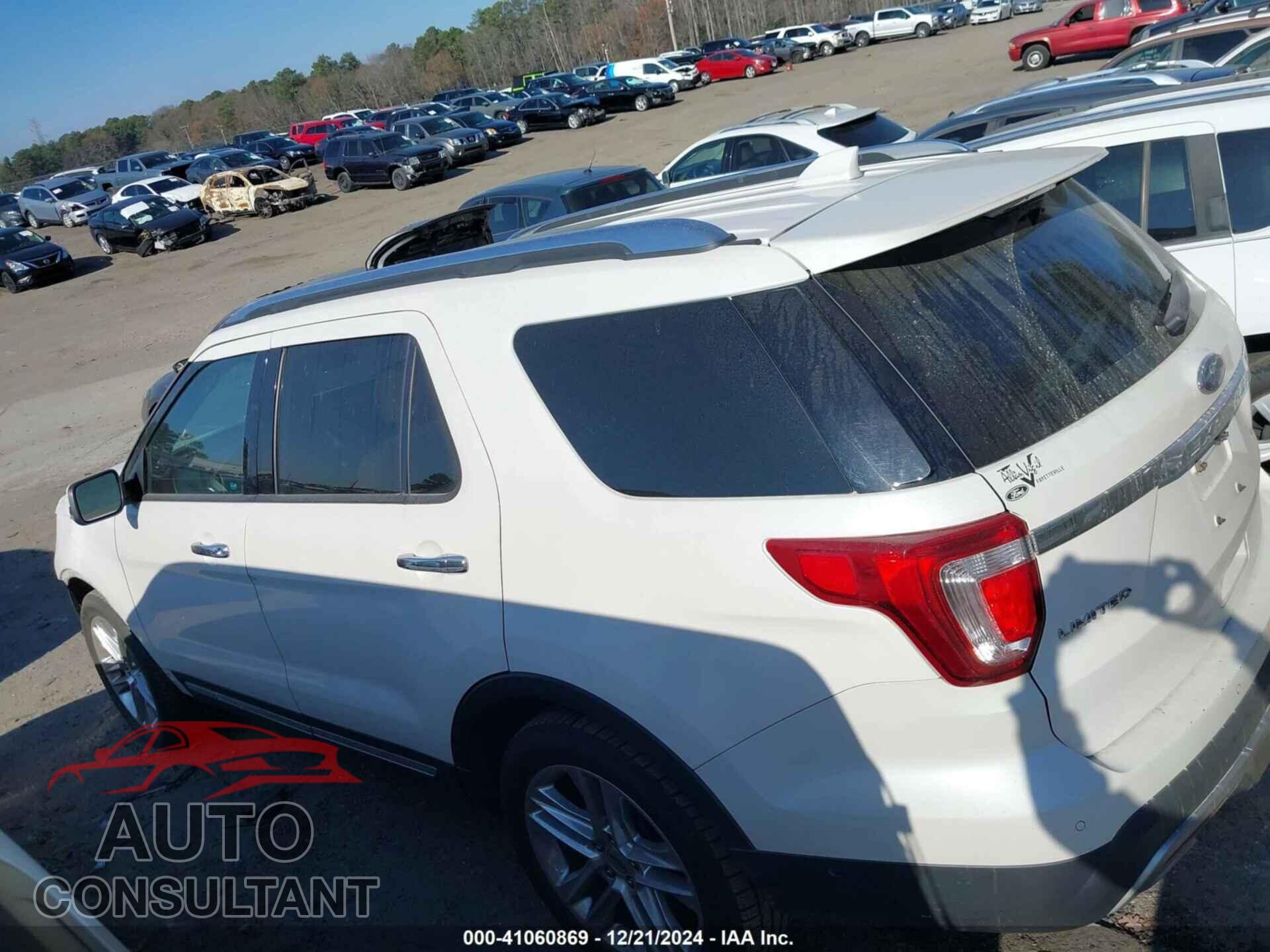 FORD EXPLORER 2017 - 1FM5K7F84HGB76294