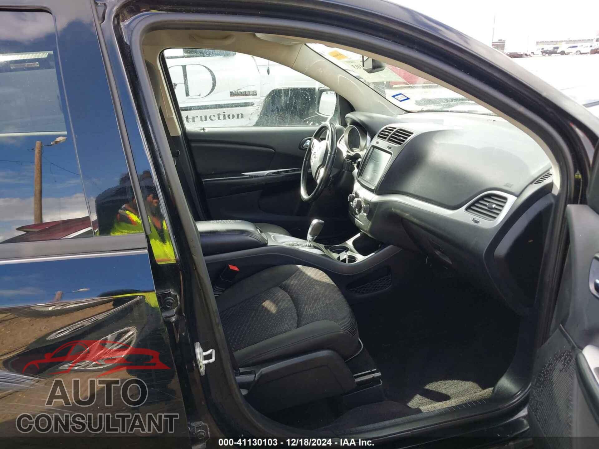 DODGE JOURNEY 2015 - 3C4PDCBB2FT747422