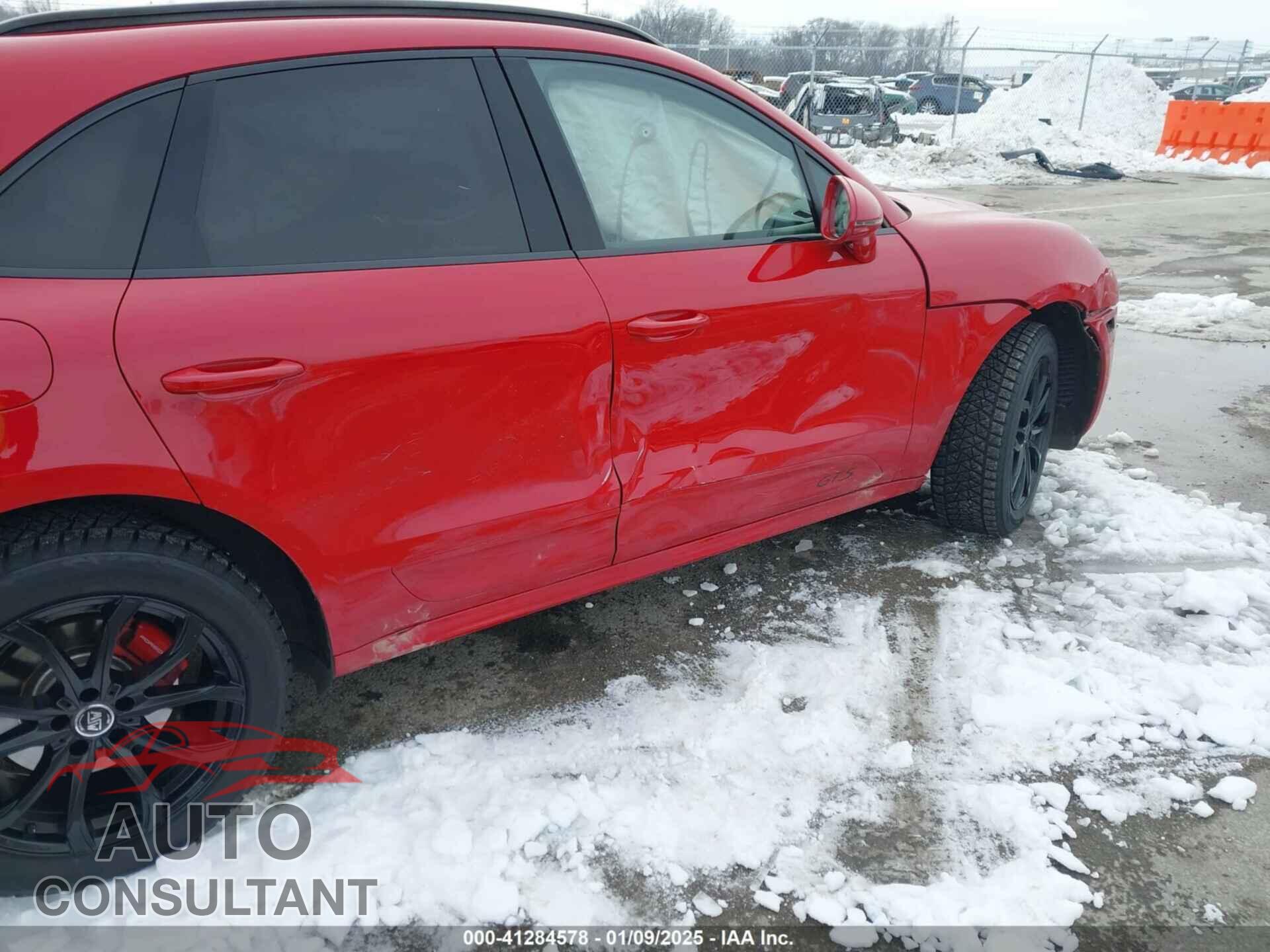 PORSCHE MACAN 2017 - WP1AG2A51HLB54778