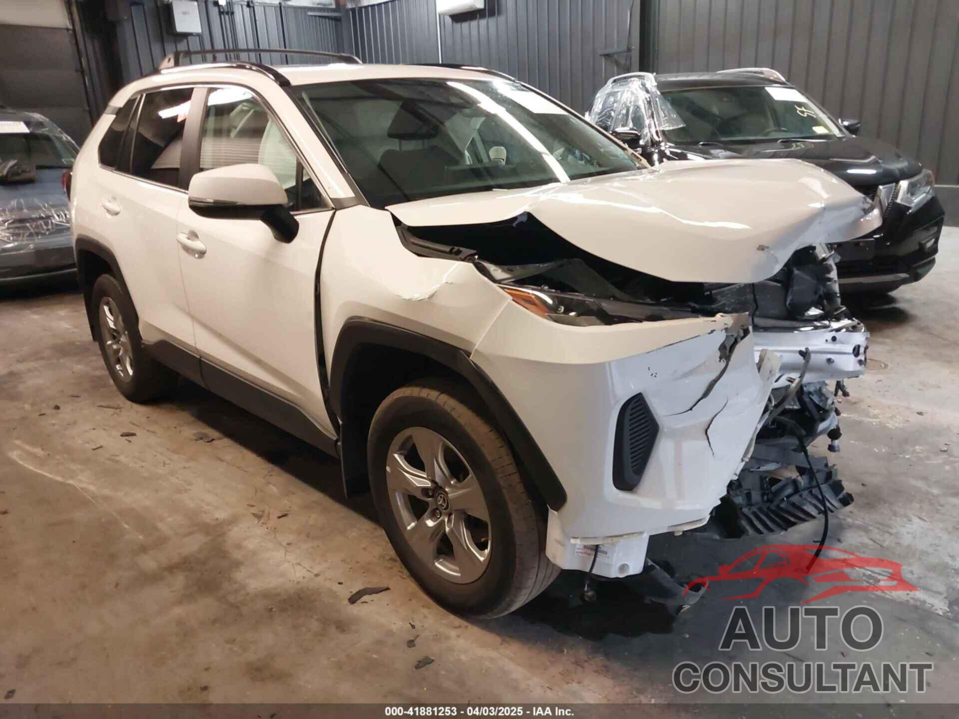 TOYOTA RAV4 2023 - 2T3P1RFV2PC327316