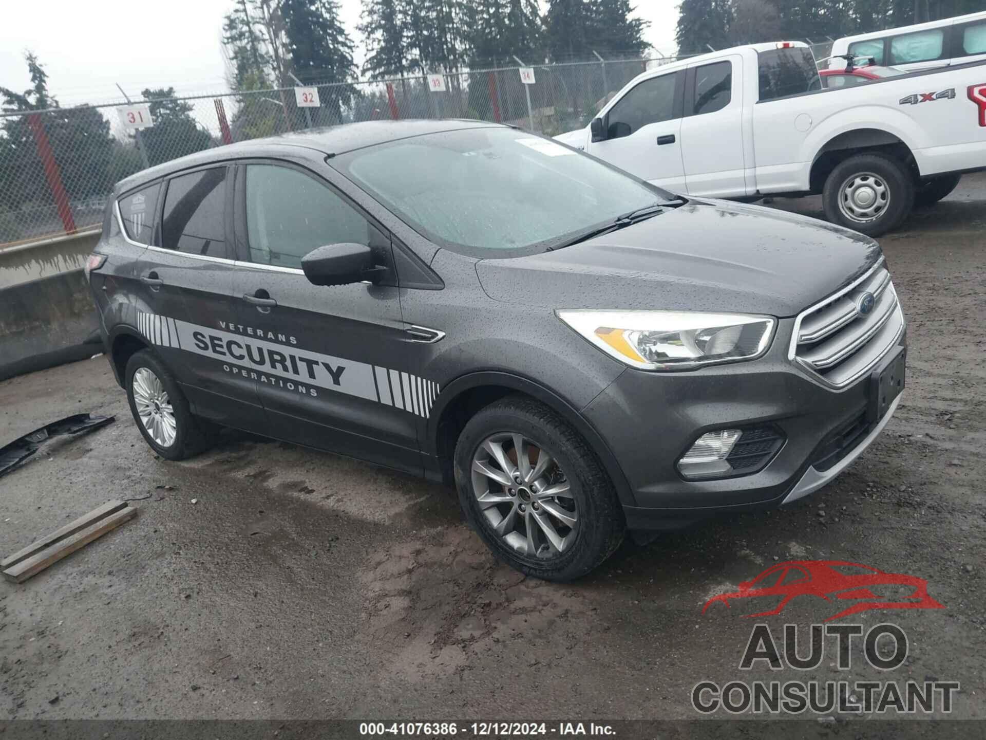 FORD ESCAPE 2017 - 1FMCU9GD4HUE49938