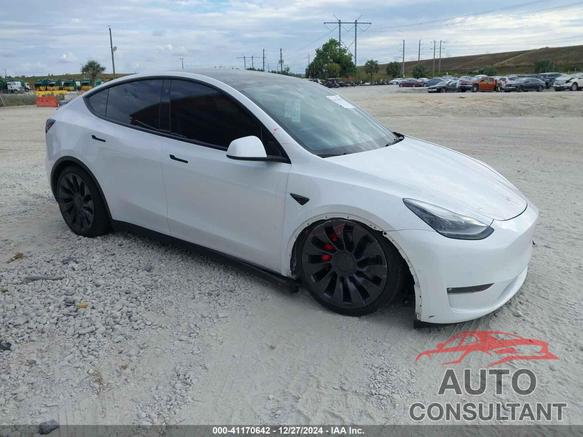 TESLA MODEL Y 2022 - 7SAYGDEF5NF379205