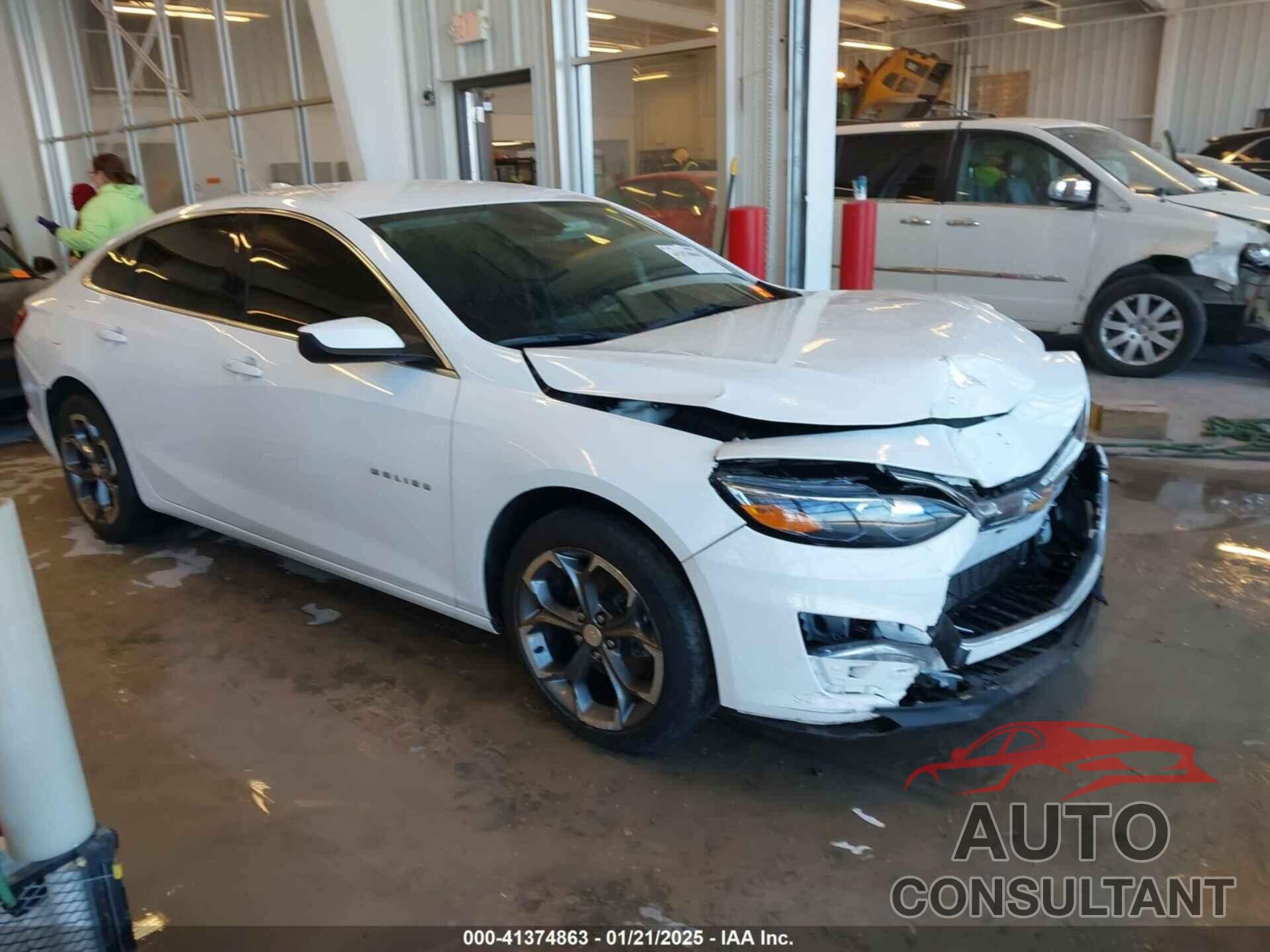 CHEVROLET MALIBU 2023 - 1G1ZD5ST2PF131687