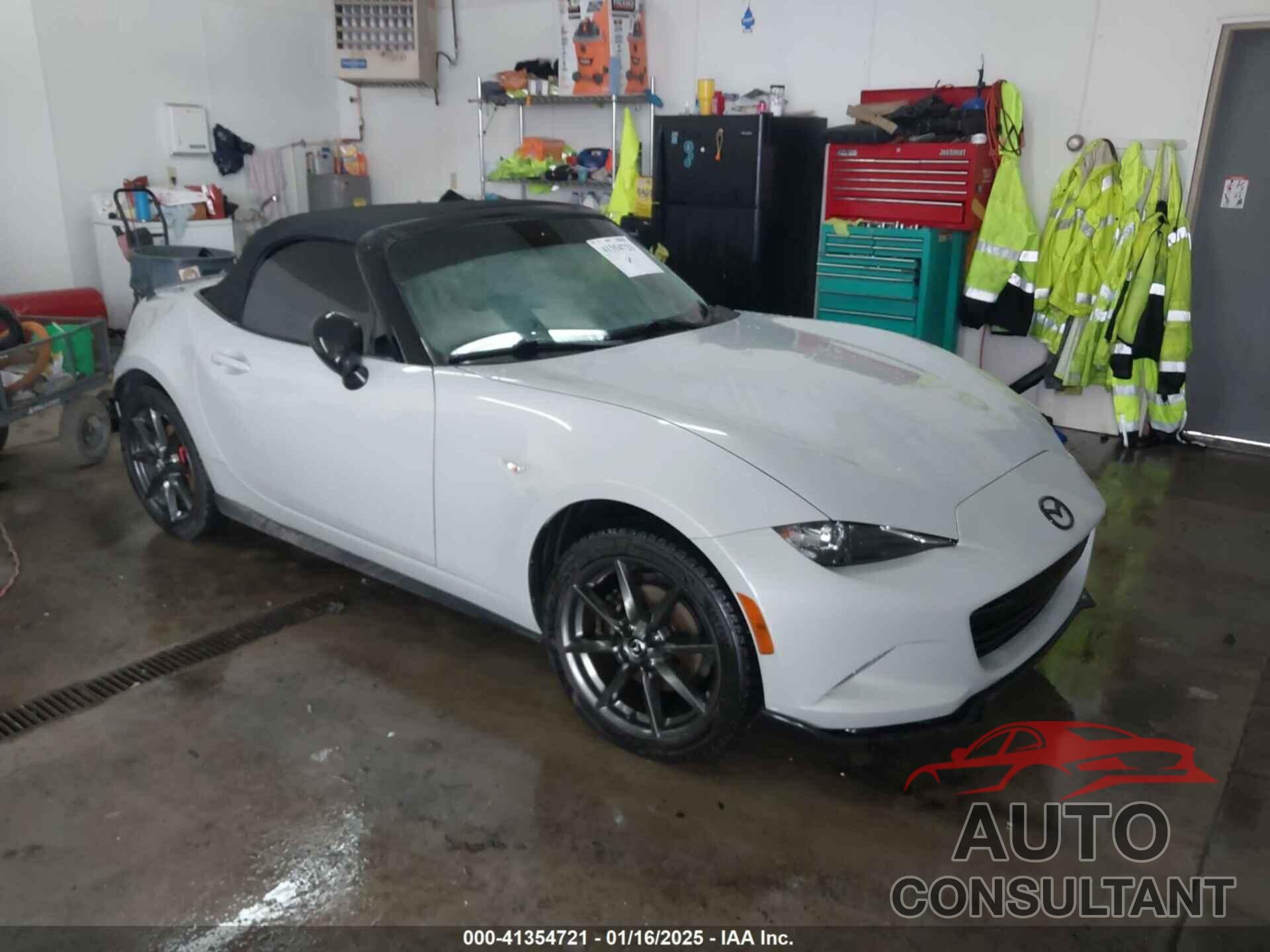 MAZDA MX-5 MIATA 2017 - JM1NDAC78H0123808