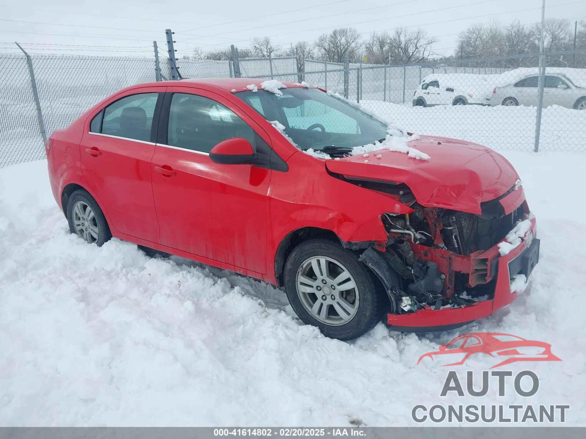 CHEVROLET SONIC 2014 - 1G1JC5SH3E4148938