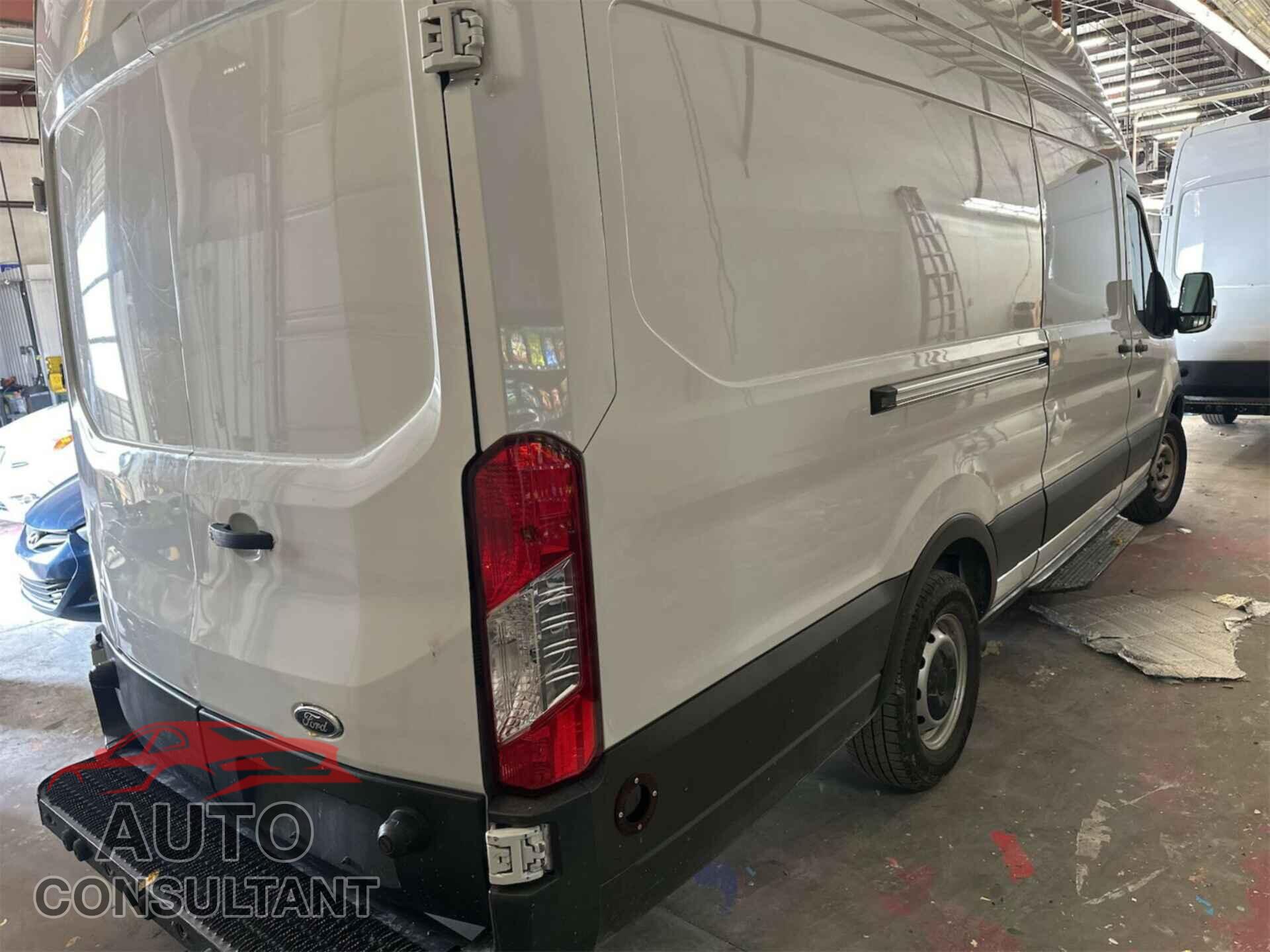 FORD TRANSIT-250 2018 - 1FTKR3XM1JKB48320