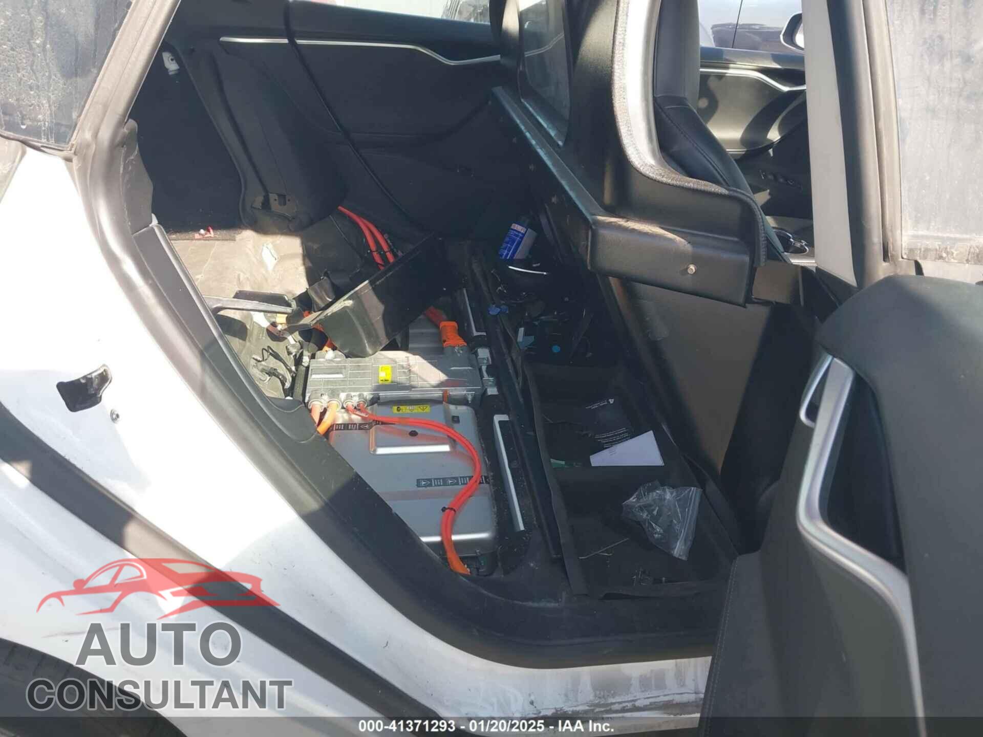TESLA MODEL S 2014 - 5YJSA1S13EFP35596
