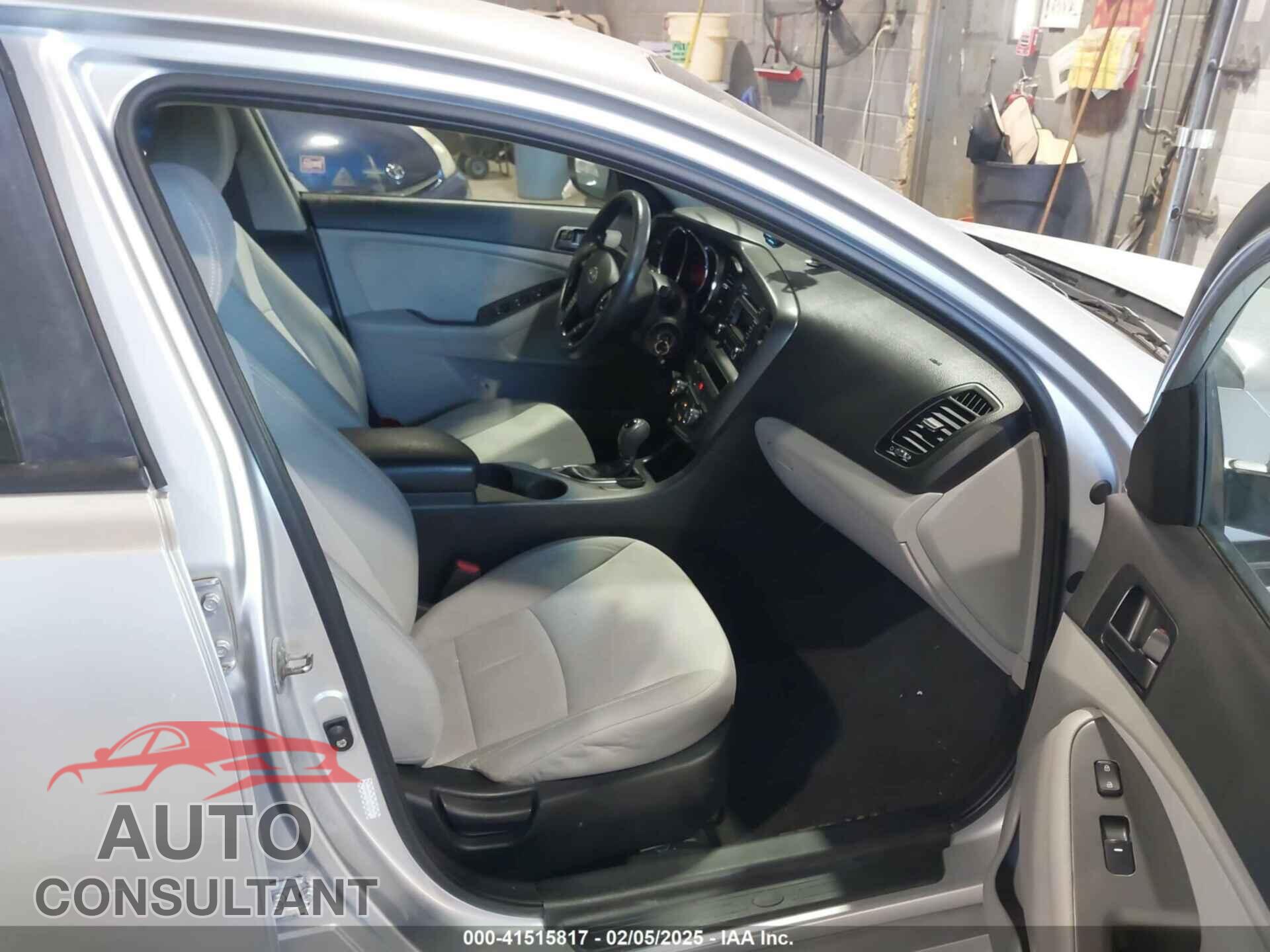 KIA OPTIMA 2012 - KNAGM4A76C5283644