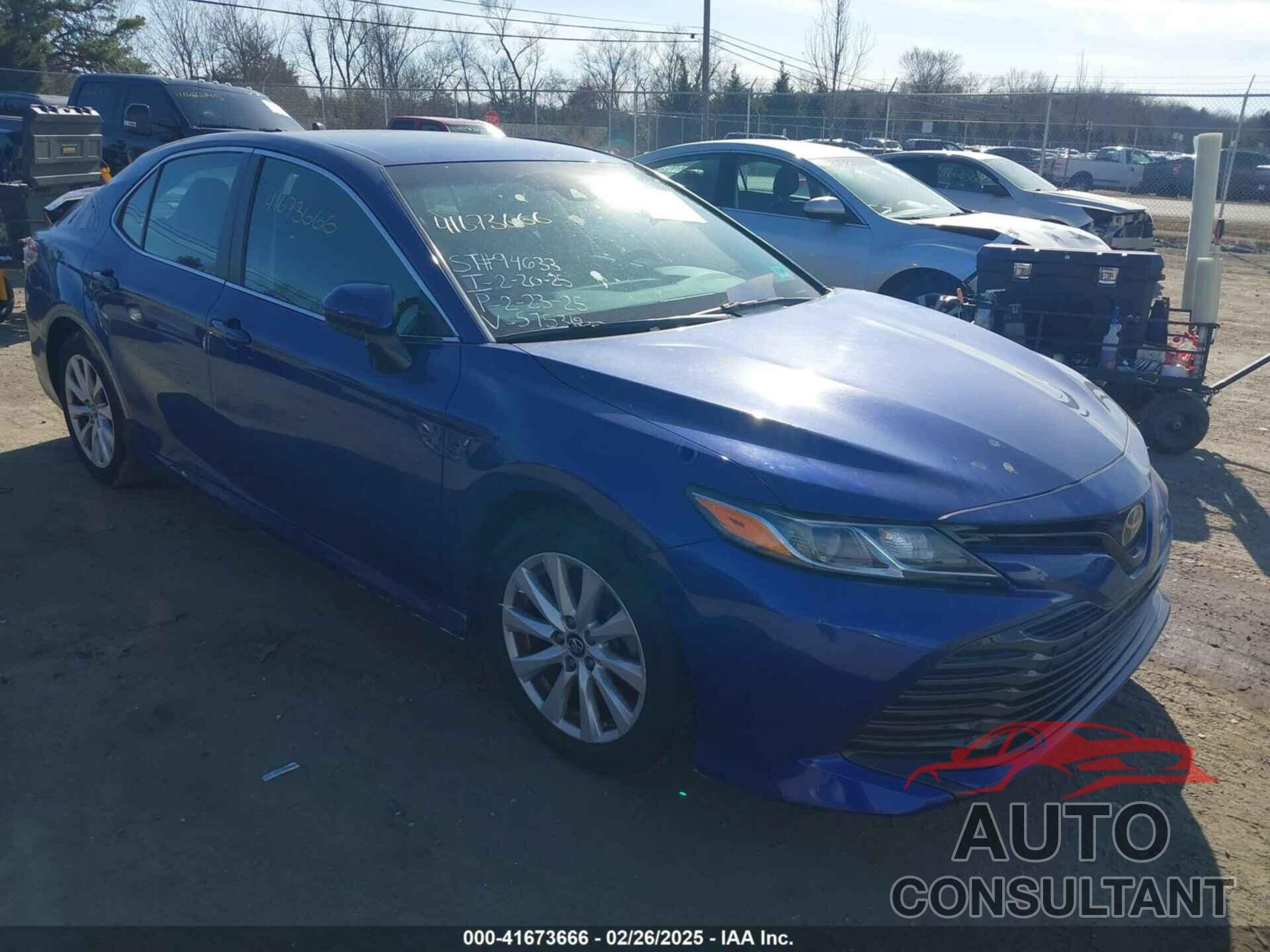 TOYOTA CAMRY 2018 - 4T1B11HK2JU575319