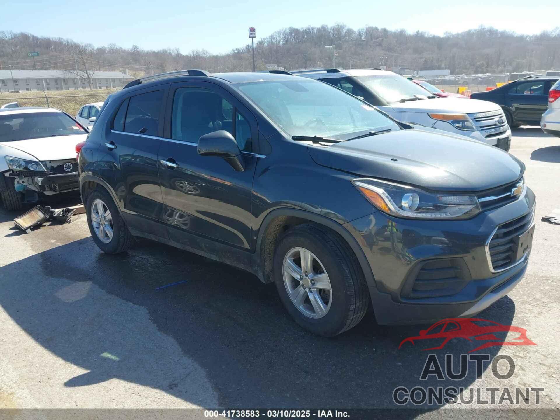 CHEVROLET TRAX 2018 - 3GNCJLSB5JL203424