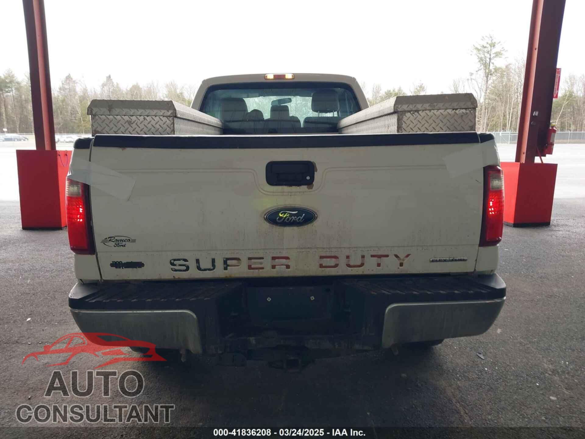 FORD F-250 2015 - 1FTBF2B67FEA06703