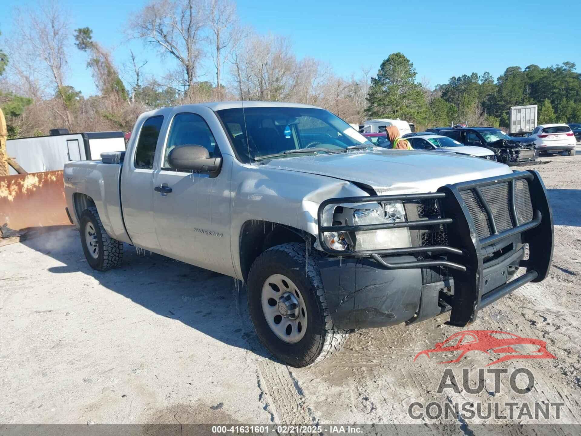 CHEVROLET SILVERADO 1500 2010 - 1GCSKPE30AZ111028
