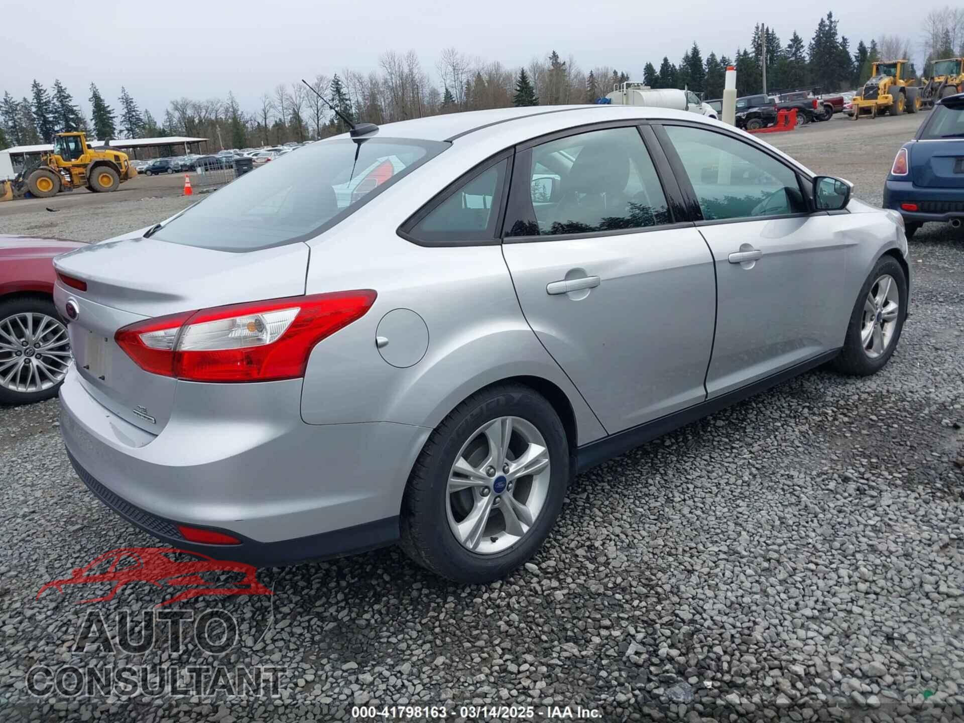 FORD FOCUS 2014 - 1FADP3F2XEL252518