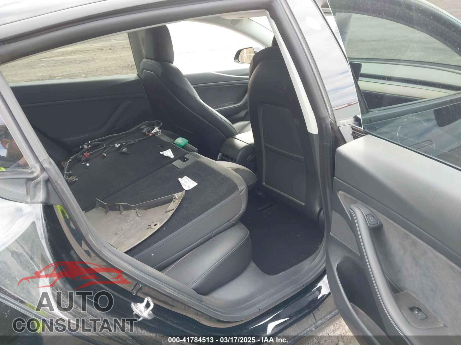TESLA MODEL 3 2021 - 5YJ3E1EA1MF857568