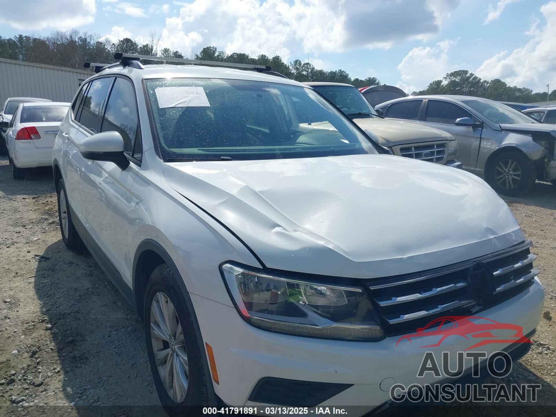 VOLKSWAGEN TIGUAN 2018 - 3VV1B7AX6JM079161