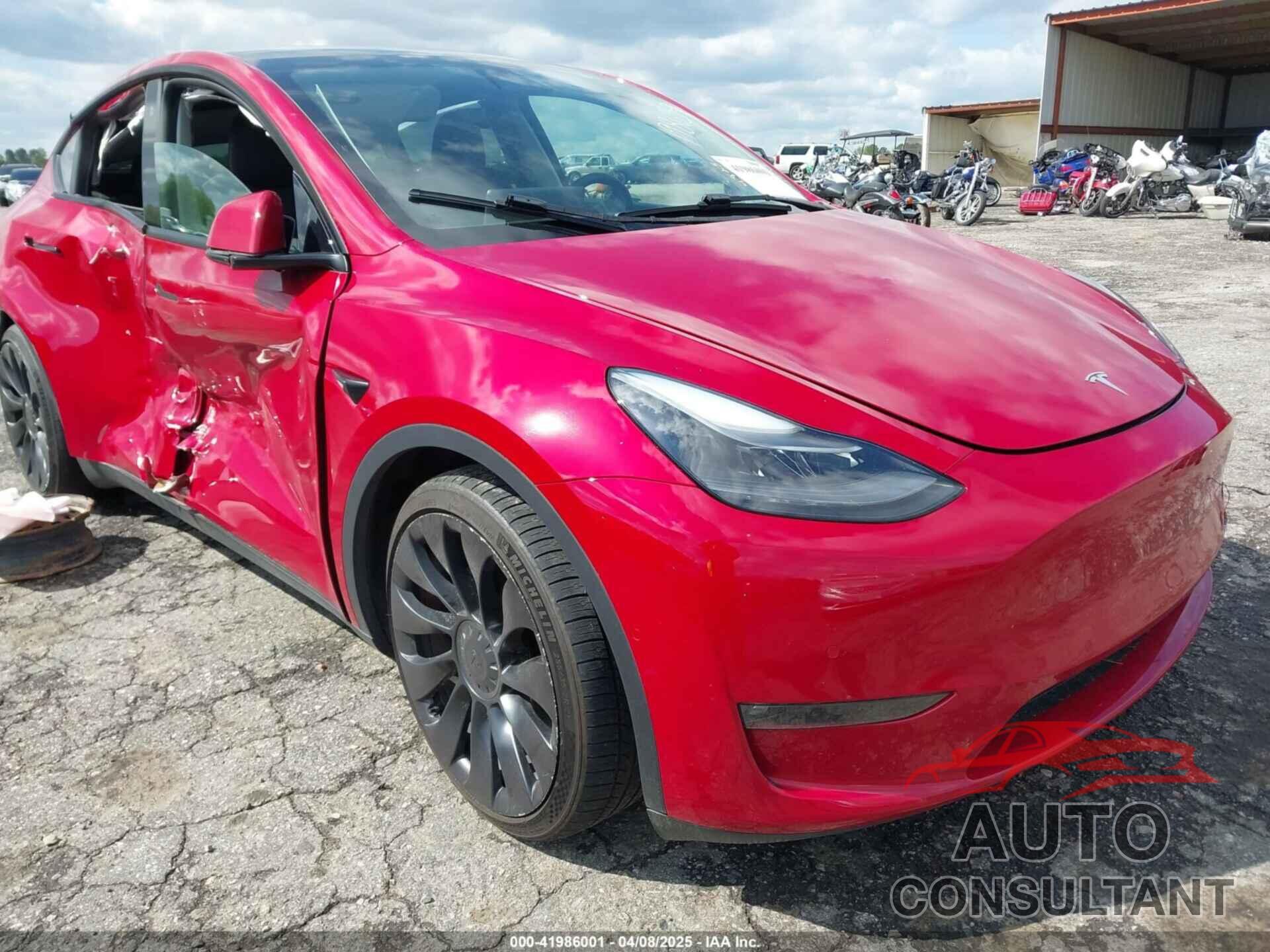 TESLA MODEL Y 2022 - 7SAYGDEFXNF513951
