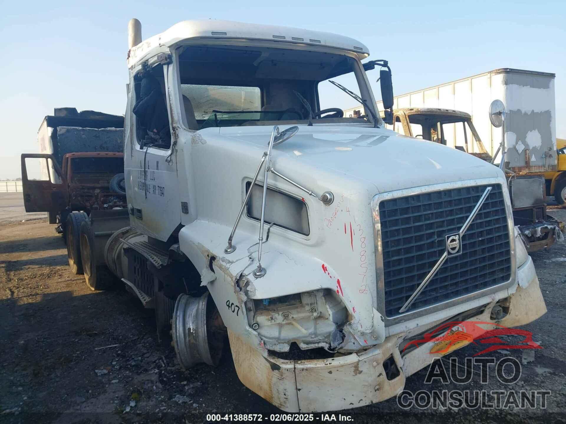 VOLVO VN 2012 - 4V4MC9DG2CN550350