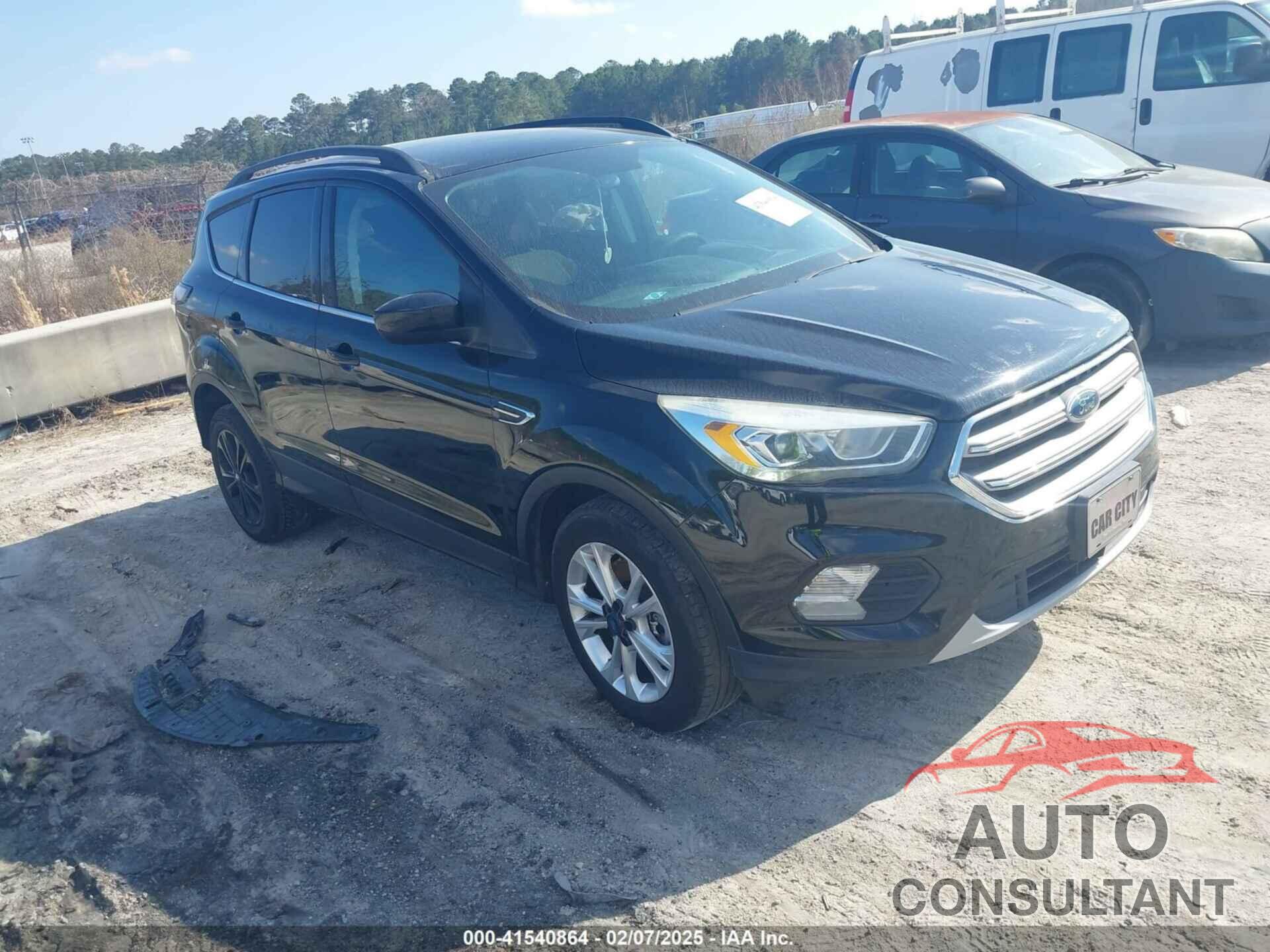 FORD ESCAPE 2017 - 1FMCU9GD2HUF00403