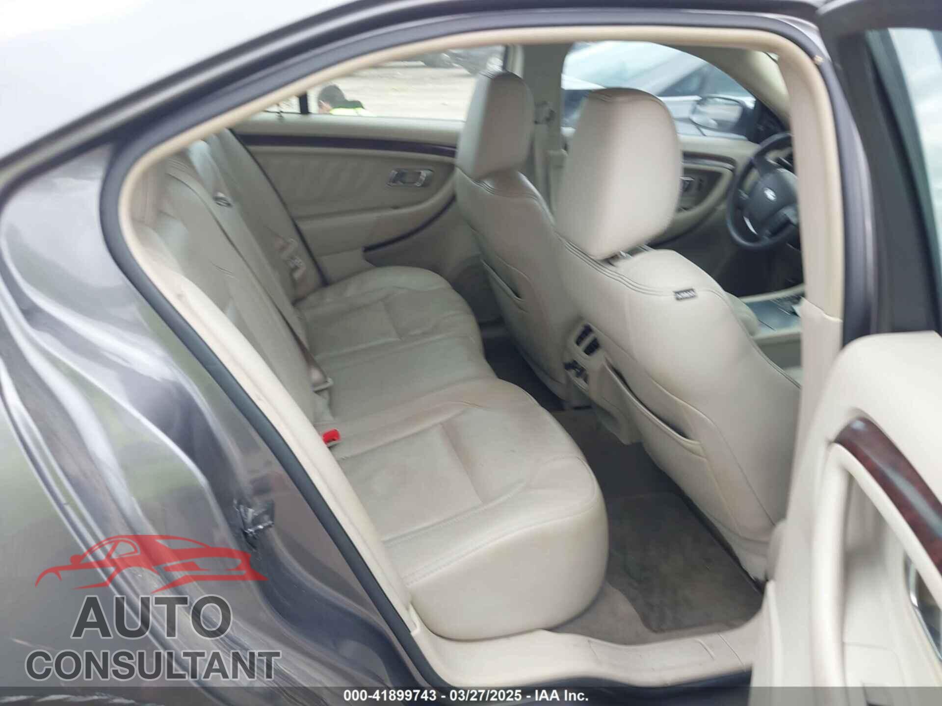 FORD TAURUS 2011 - 1FAHP2FW1BG123392