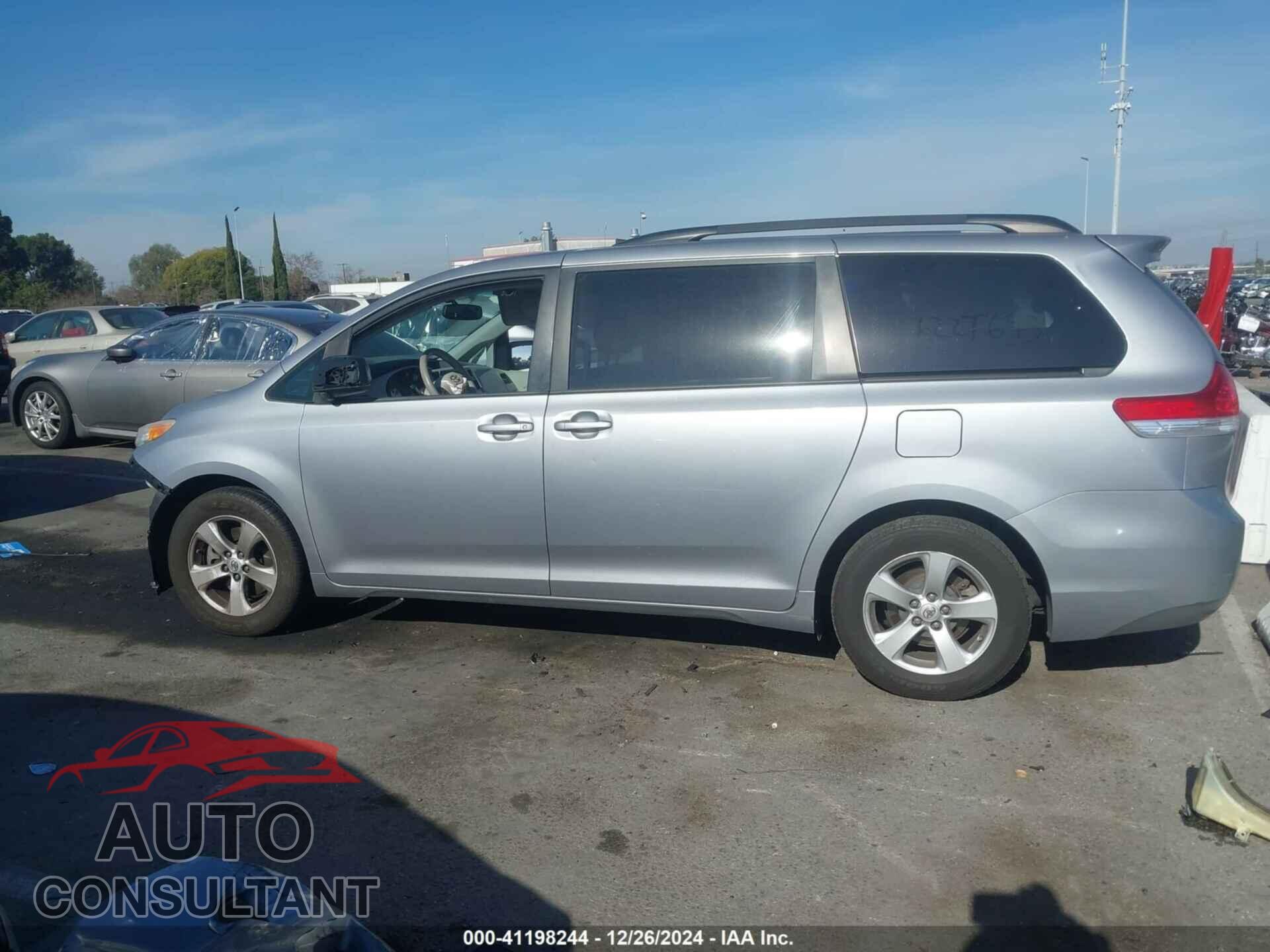 TOYOTA SIENNA 2013 - 5TDKK3DC8DS348334