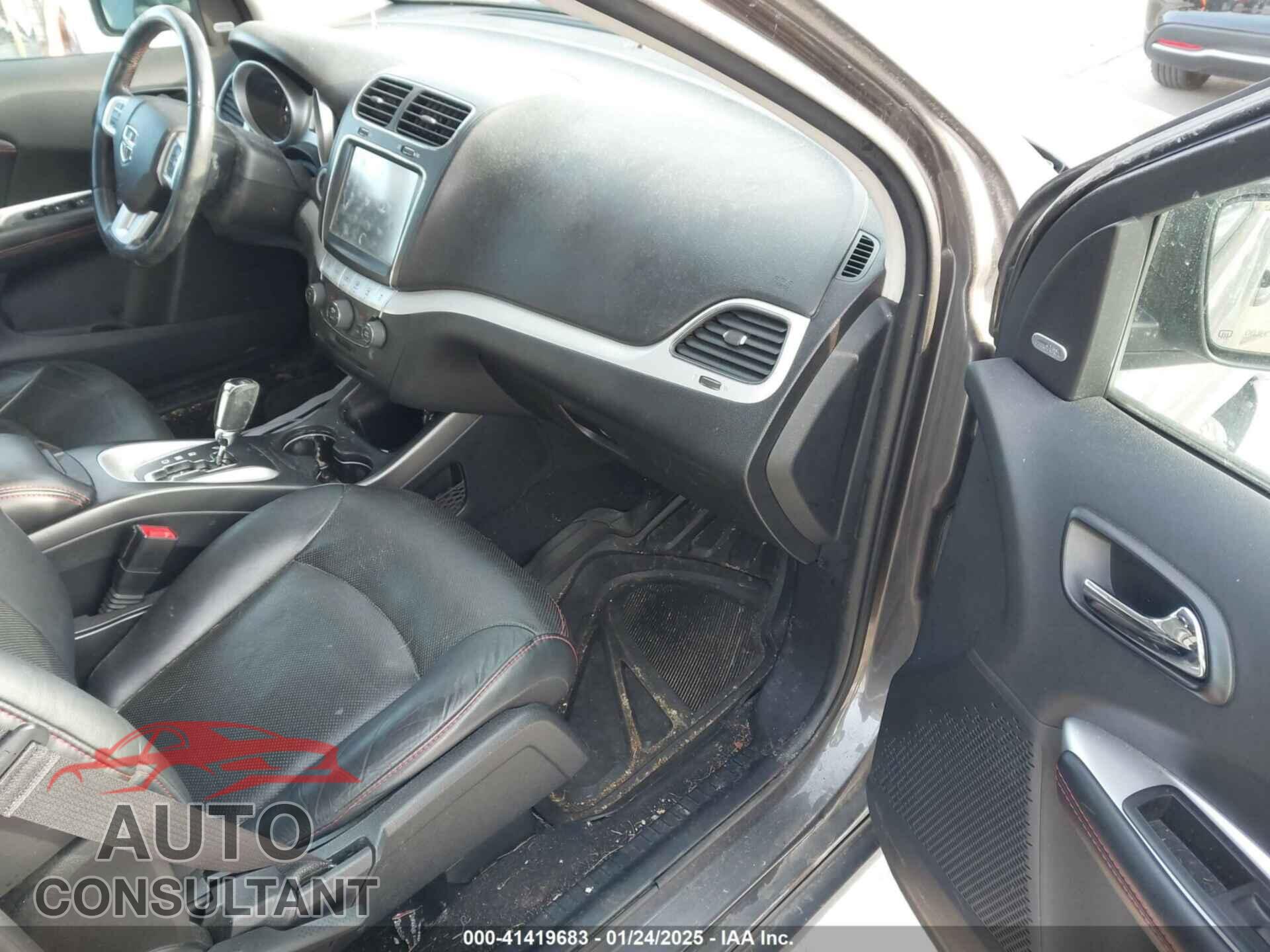 DODGE JOURNEY 2015 - 3C4PDCEG3FT659647