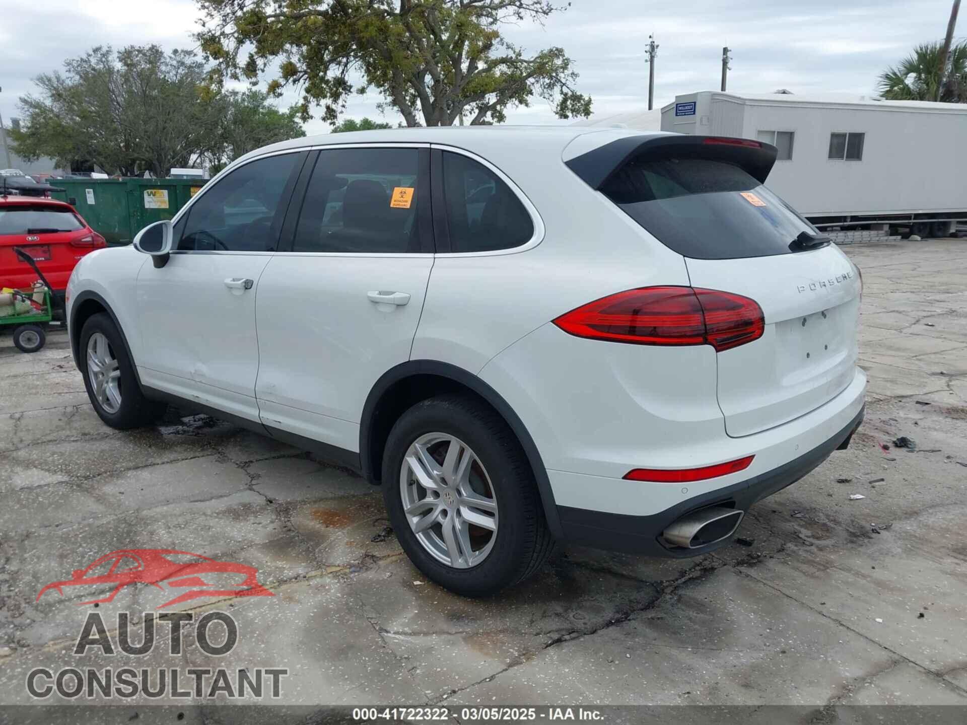 PORSCHE CAYENNE 2016 - WP1AF2A25GKA41302