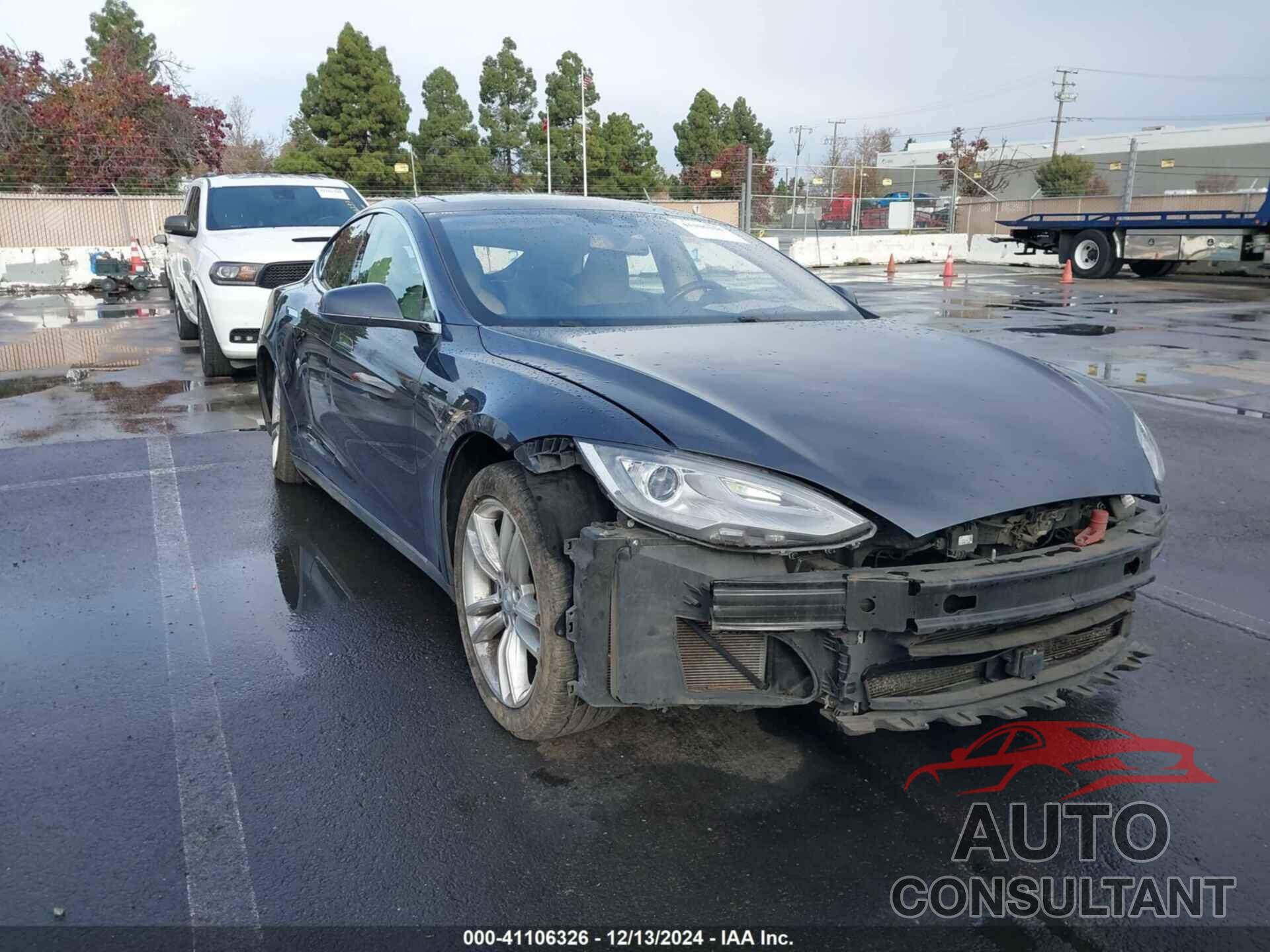 TESLA MODEL S 2015 - 5YJSA1H28FFP75769