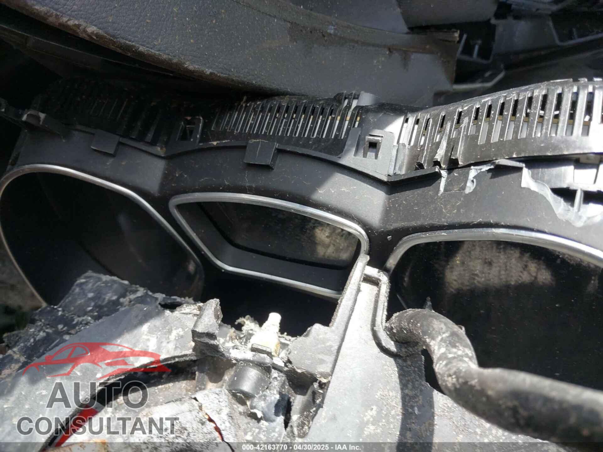 FORD FOCUS 2014 - 1FADP3F2XEL373887