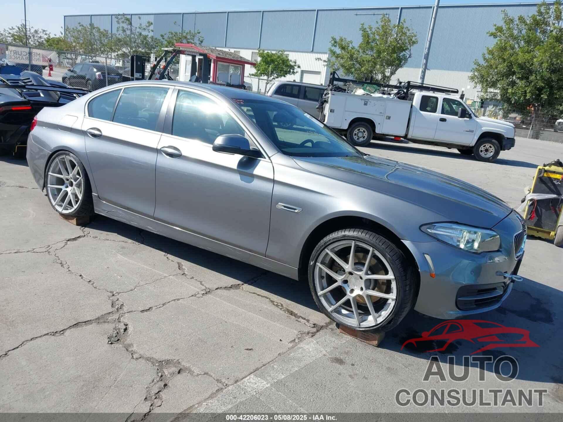 BMW 528I 2014 - WBA5A5C57ED511306