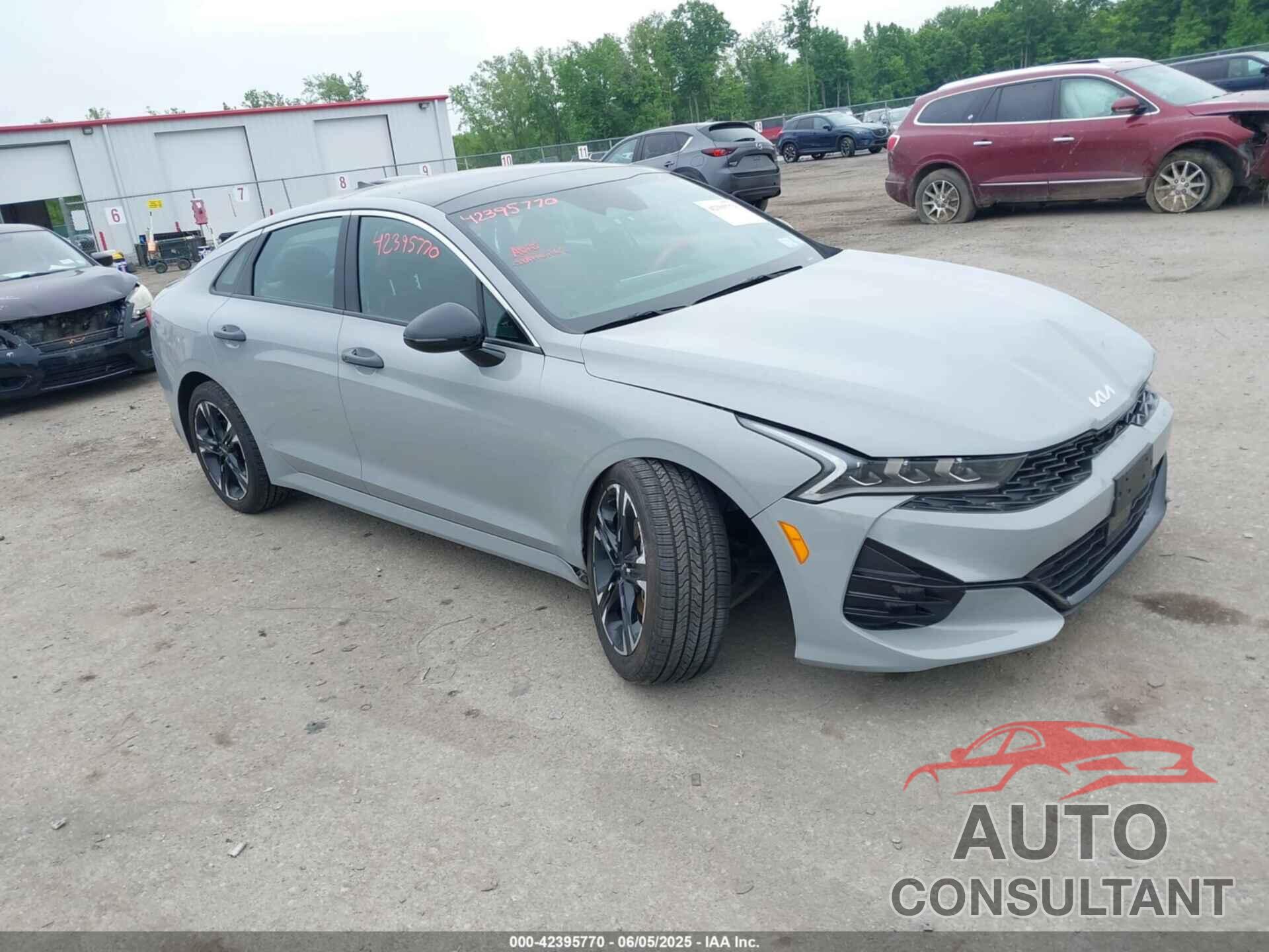 KIA K5 2023 - 5XXG64J24PG193136