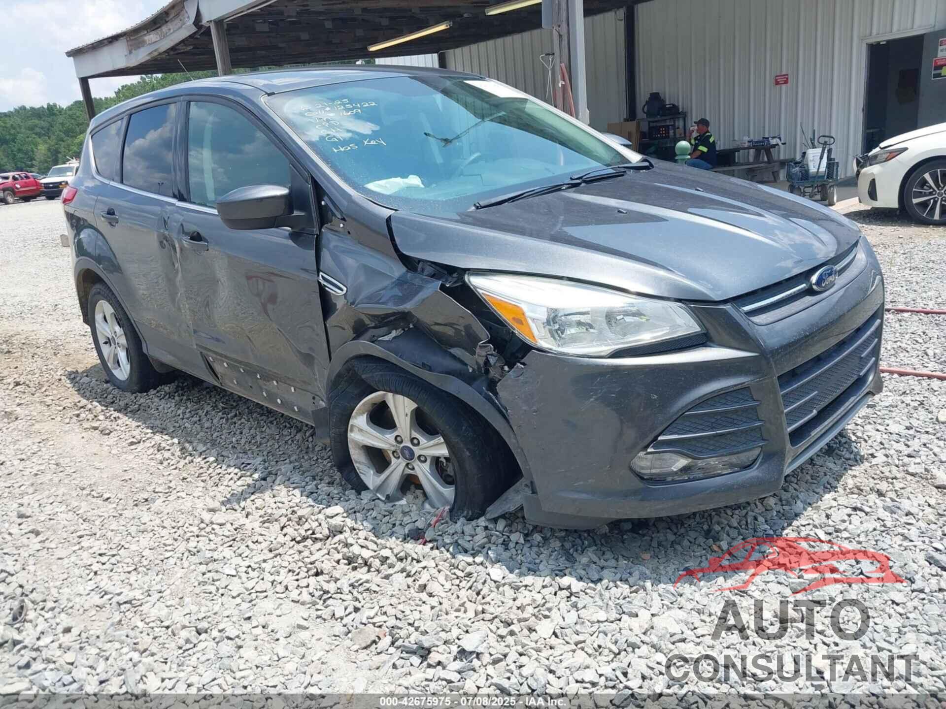 FORD ESCAPE 2016 - 1FMCU0G99GUC01609