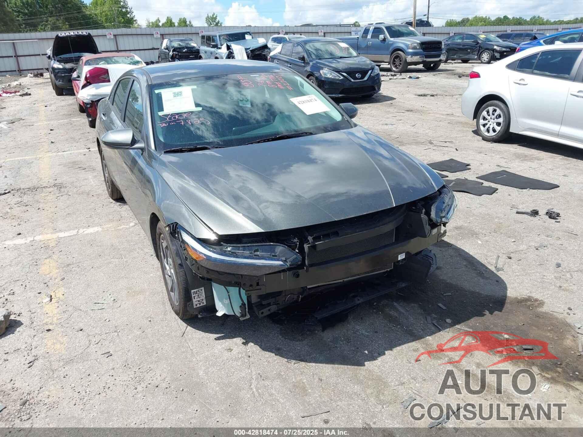 HYUNDAI ELANTRA 2024 - KMHLM4DGXRU757716