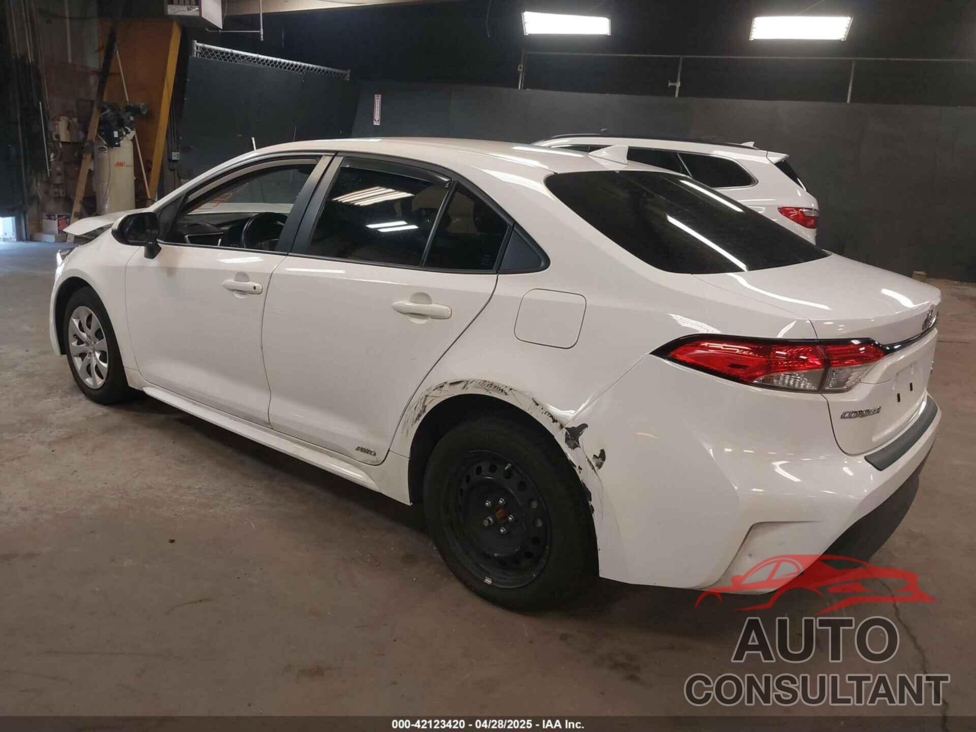 TOYOTA COROLLA 2023 - JTDBDMHE3P3003472
