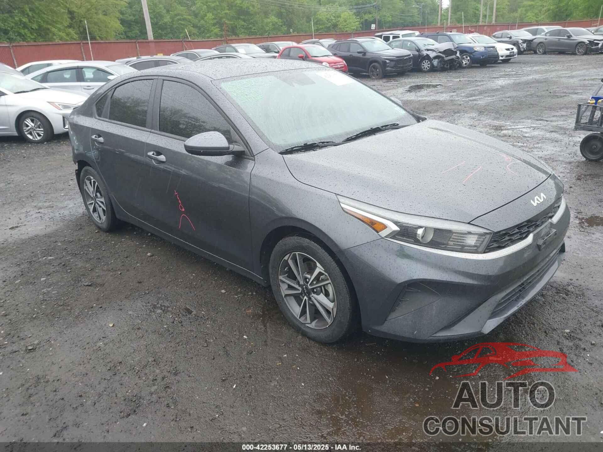 KIA FORTE 2023 - 3KPF24AD8PE521952