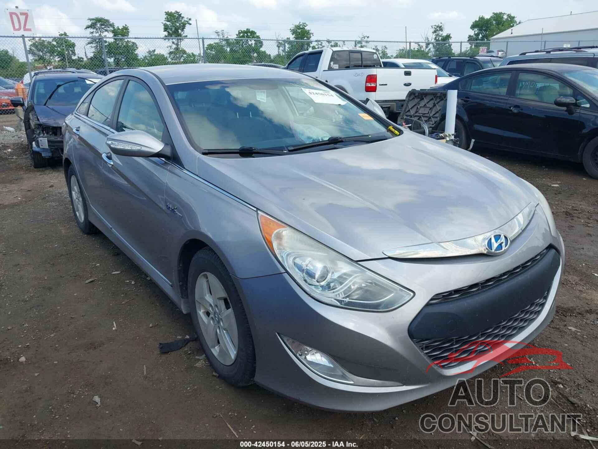 HYUNDAI SONATA HYBRID 2011 - KMHEC4A49BA002280