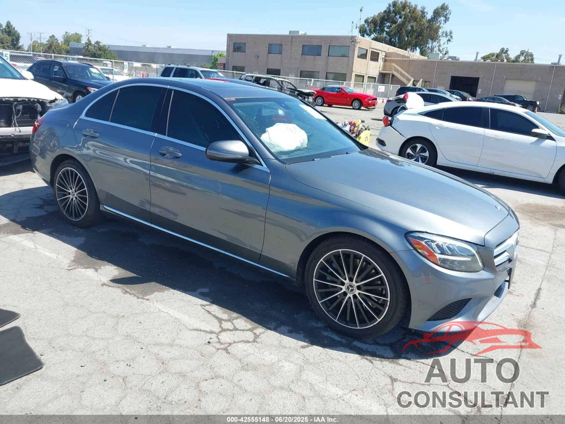 MERCEDES-BENZ C 300 2019 - 55SWF8DB8KU285987