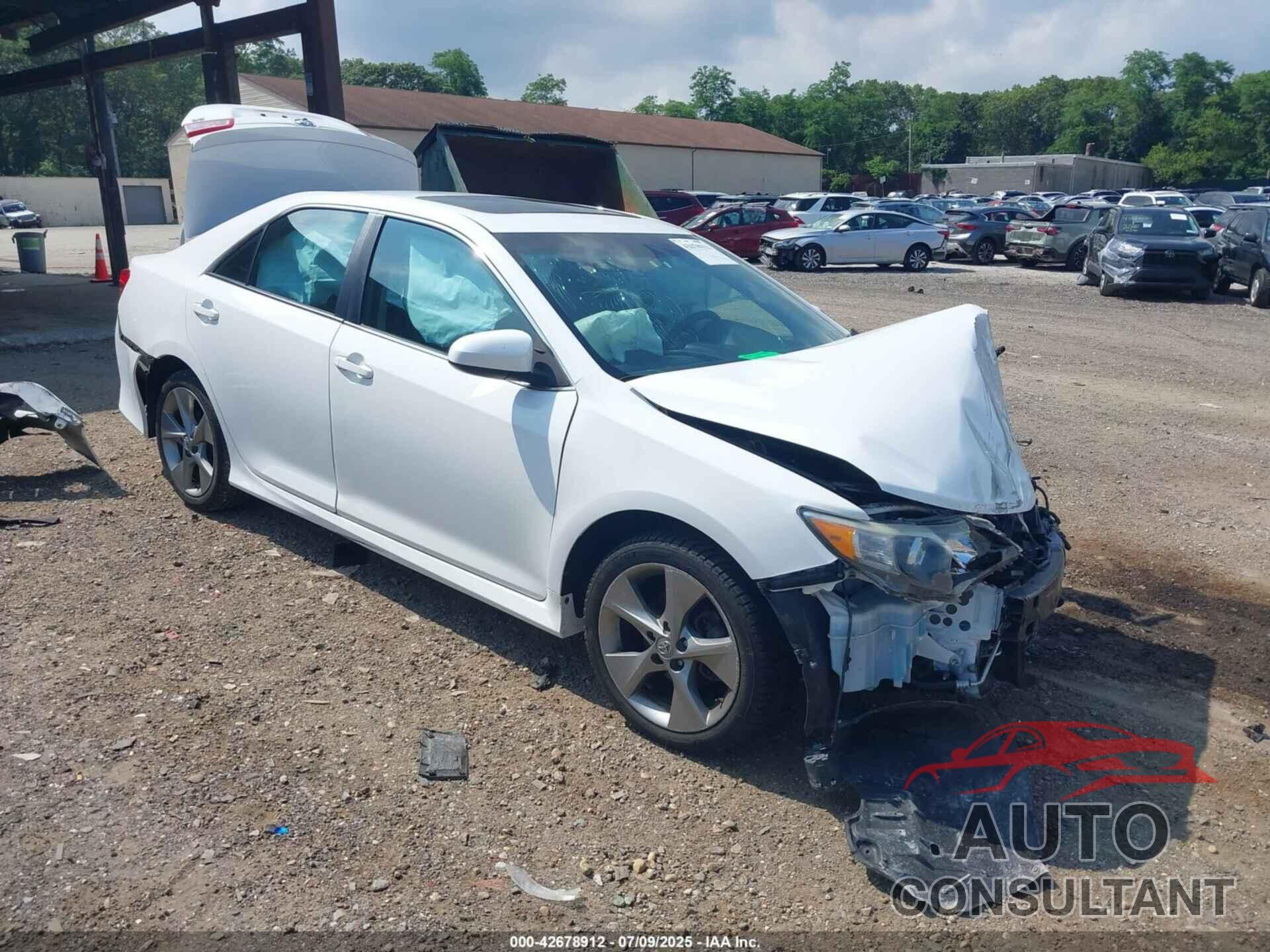 TOYOTA CAMRY 2014 - 4T1BF1FK6EU472382