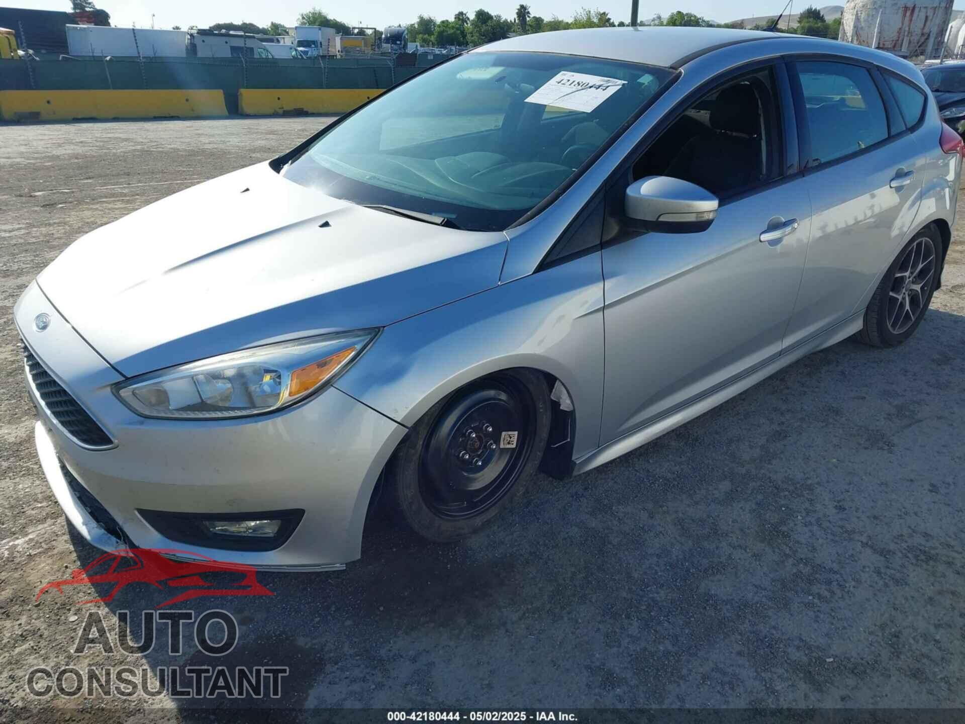 FORD FOCUS 2016 - 1FADP3K23GL247119