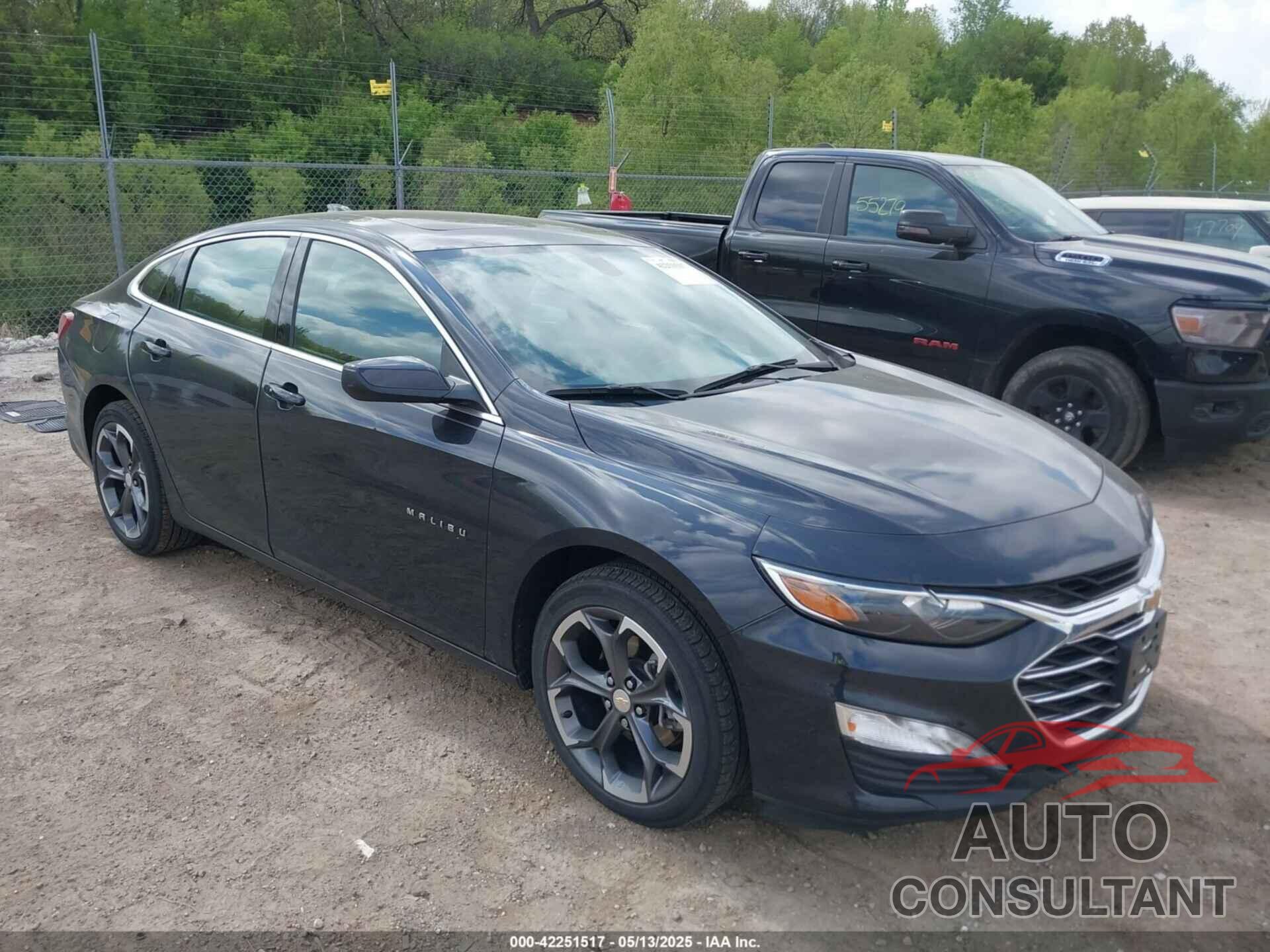 CHEVROLET MALIBU 2022 - 1G1ZD5ST7NF202475