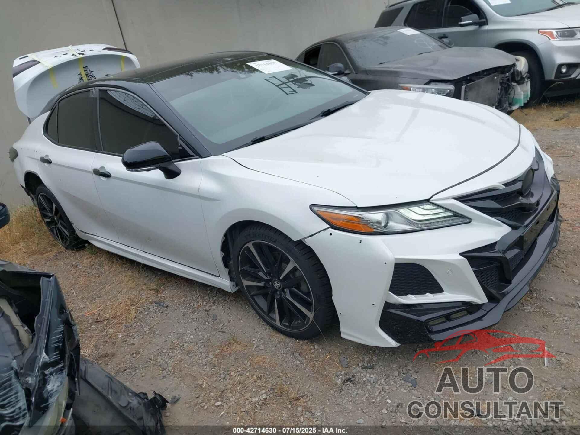 TOYOTA CAMRY 2018 - 4T1BZ1HK6JU021533