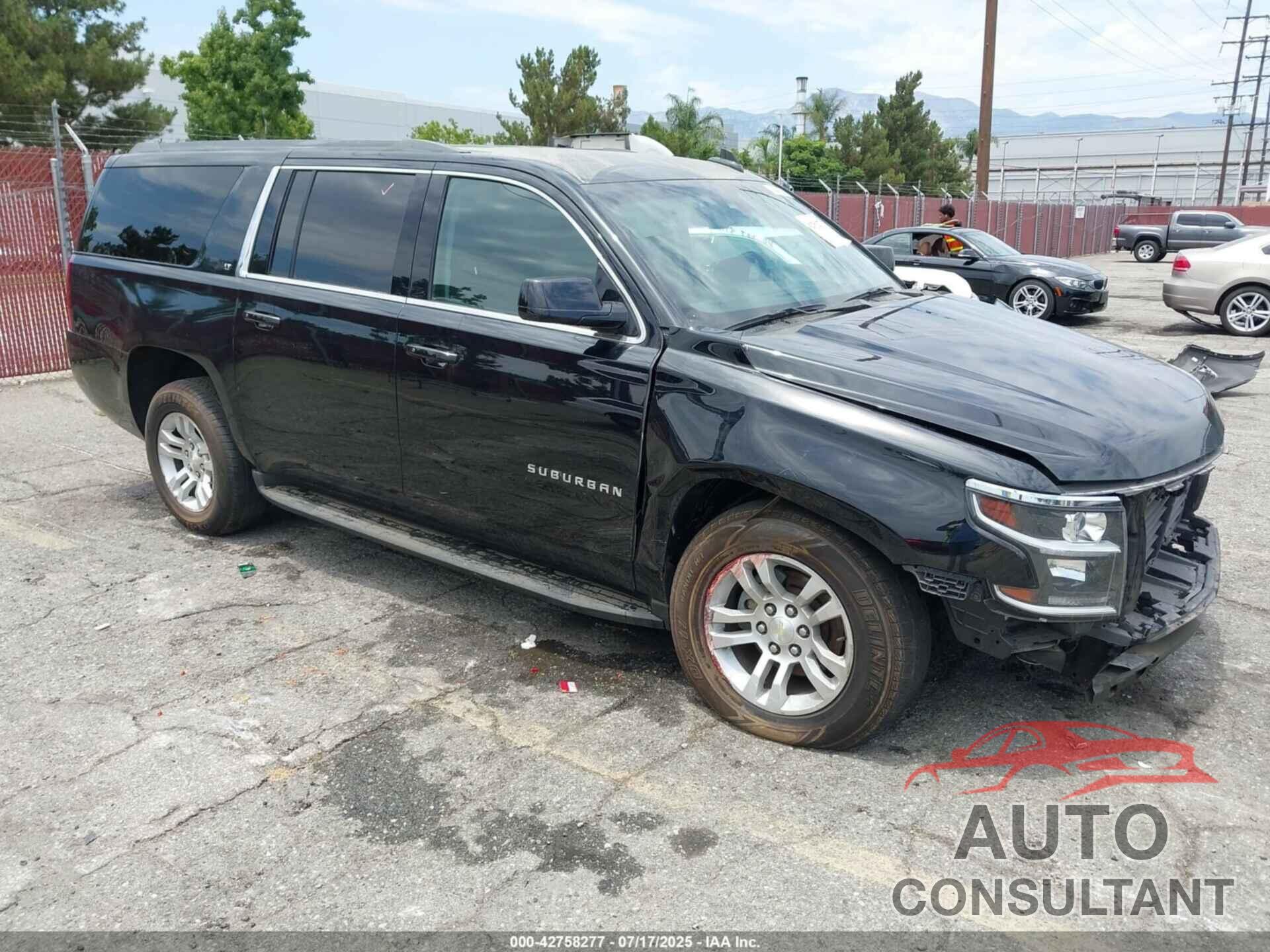 CHEVROLET SUBURBAN 2017 - 1GNSCHKC4HR151198