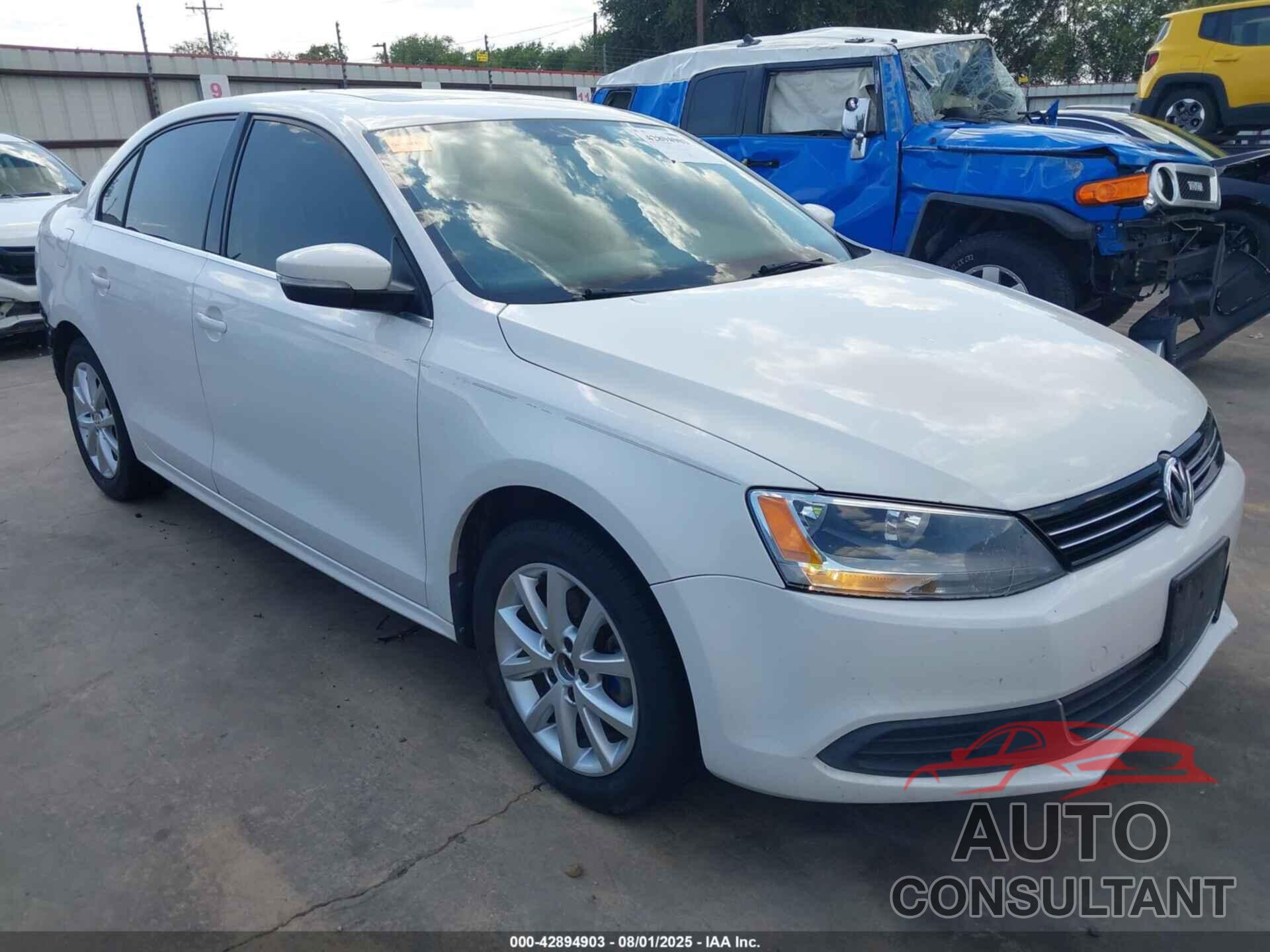 VOLKSWAGEN JETTA 2013 - 3VWDX7AJ3DM406108