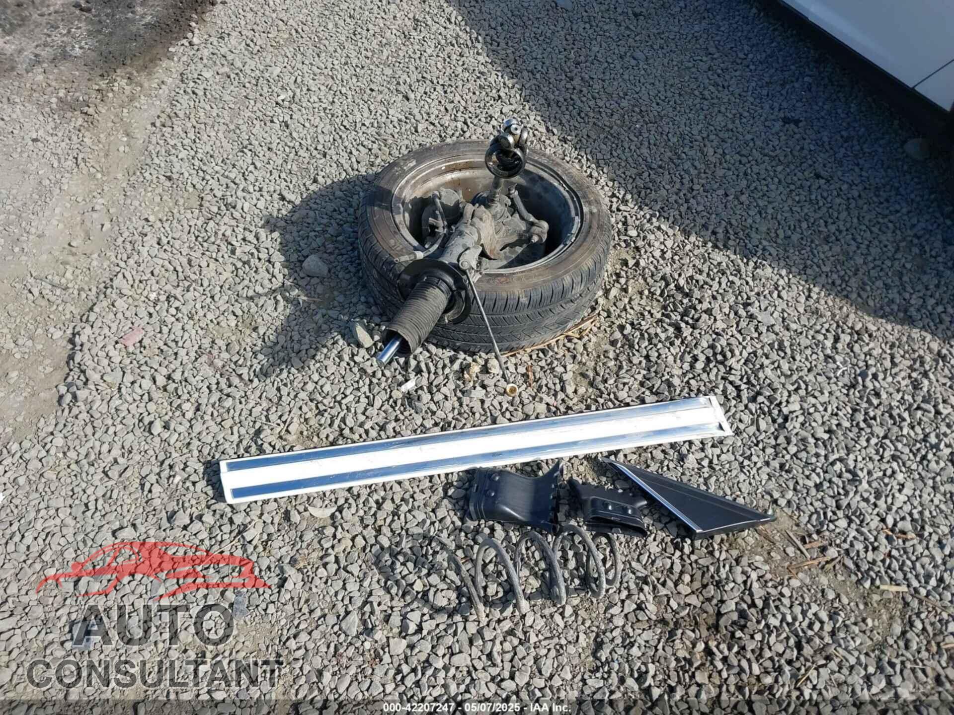 FORD FOCUS 2017 - 1FADP3N24HL308751