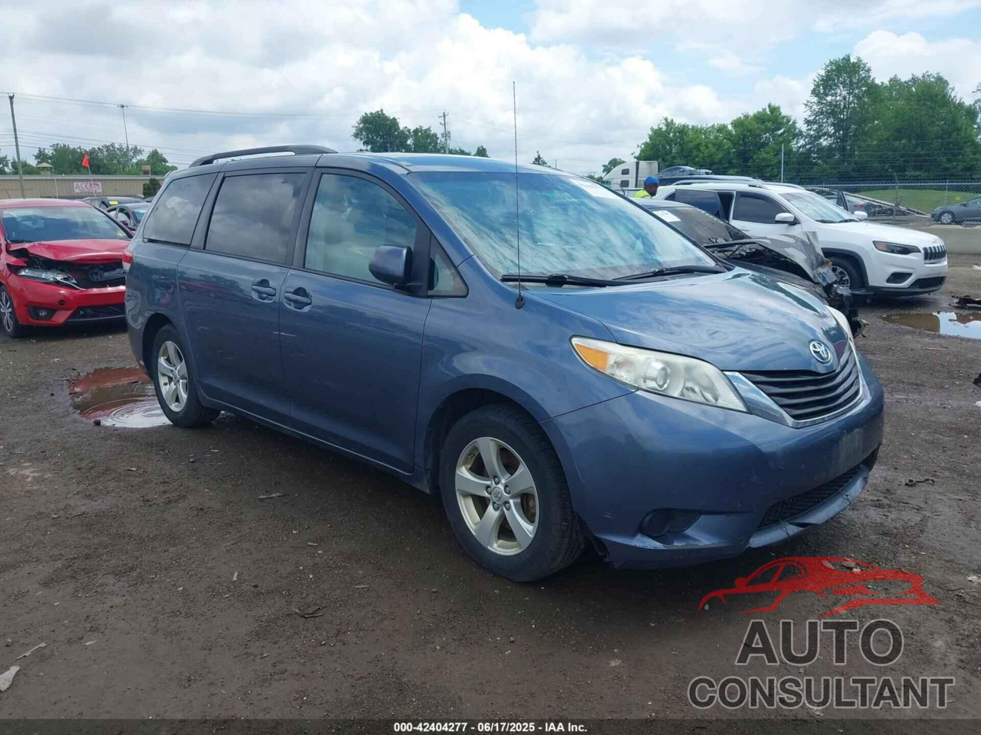 TOYOTA SIENNA 2014 - 5TDKK3DC8ES478695