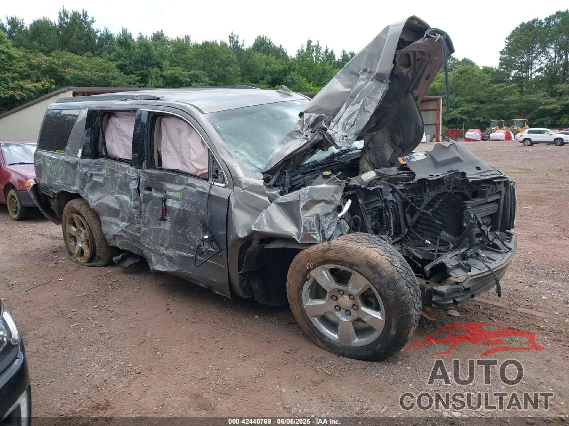 CHEVROLET TAHOE 2018 - 1GNSCBKC1JR104682