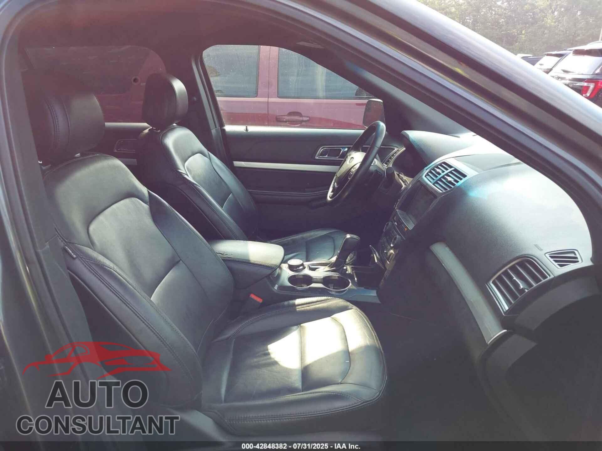 FORD EXPLORER 2016 - 1FM5K8D82GGB32303